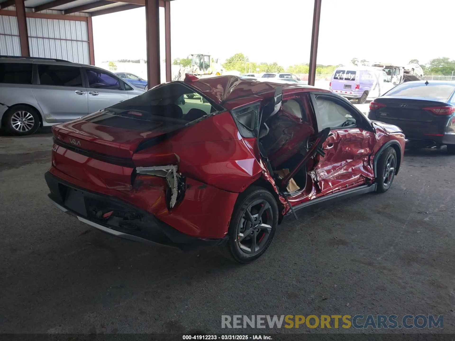 4 Photograph of a damaged car 3KPFT4DE6SE093969 KIA K4 2025