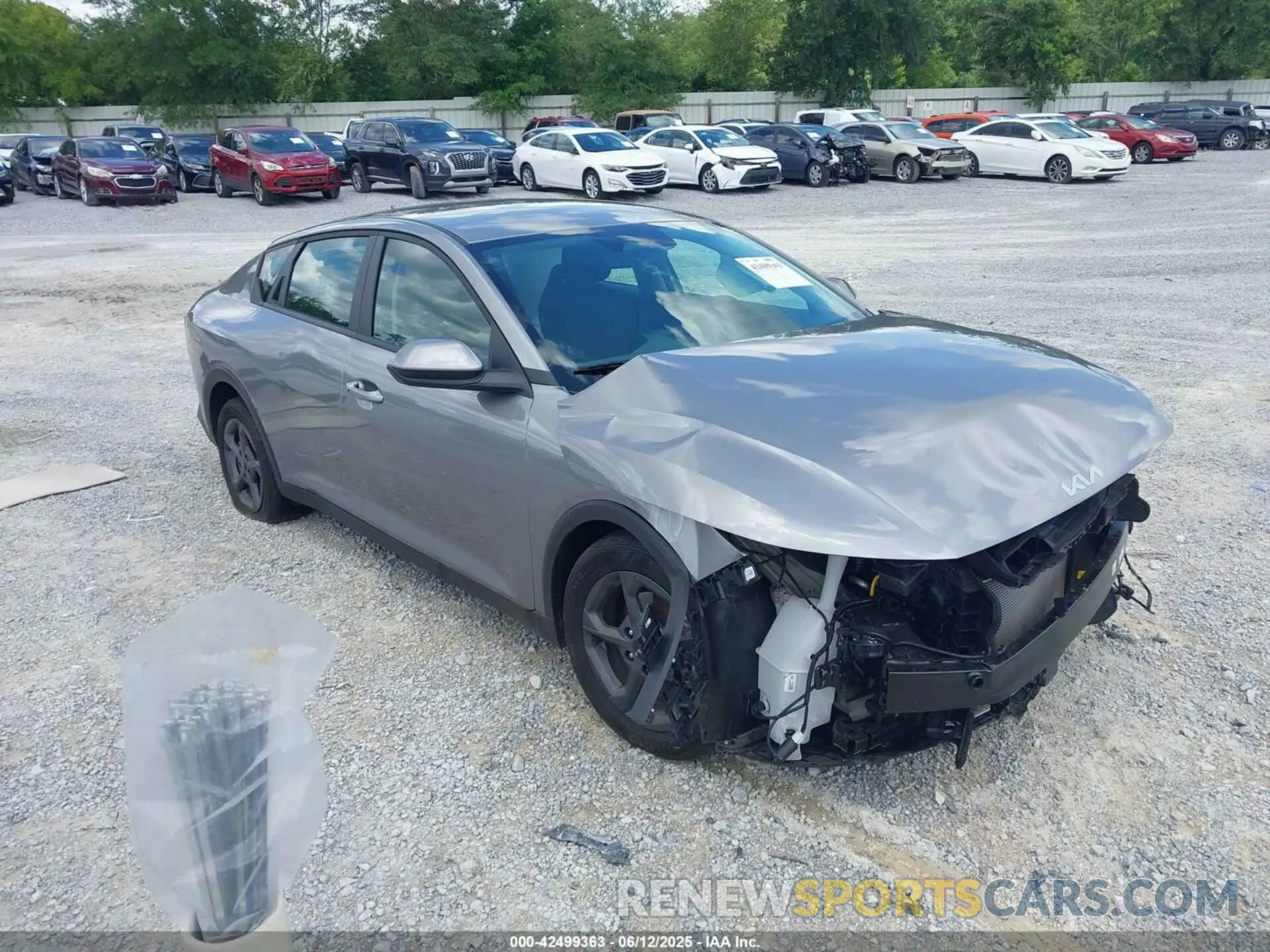 1 Photograph of a damaged car 3KPFT4DE6SE117171 KIA K4 2025