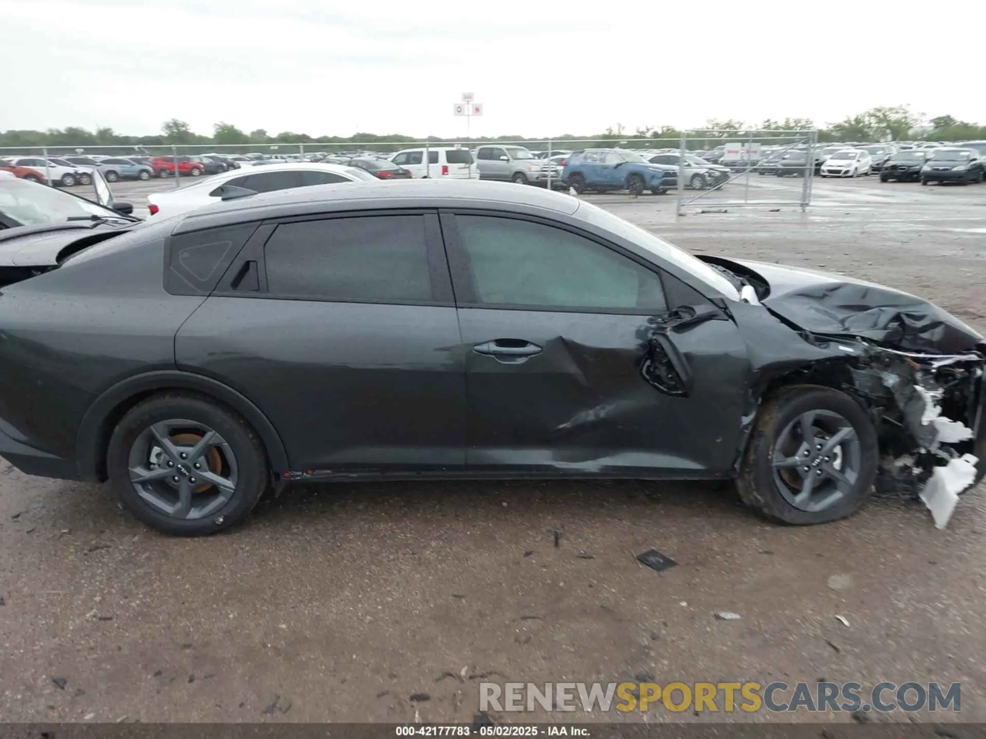 13 Photograph of a damaged car 3KPFT4DE9SE084876 KIA K4 2025