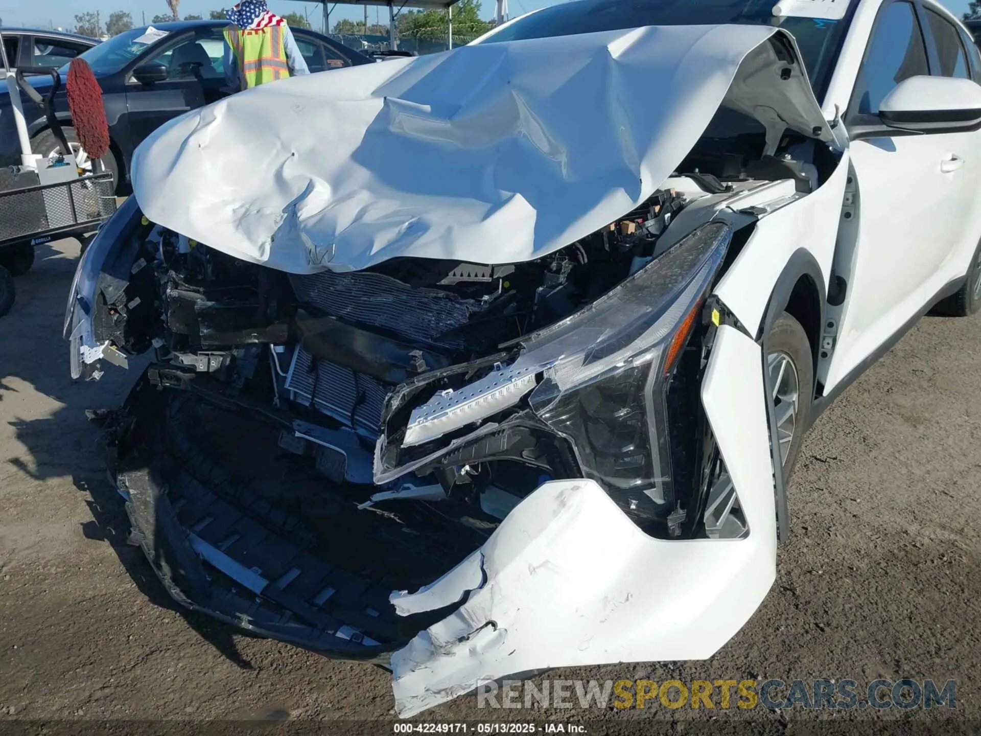 6 Photograph of a damaged car 3KPFU4DE0SE083399 KIA K4 2025