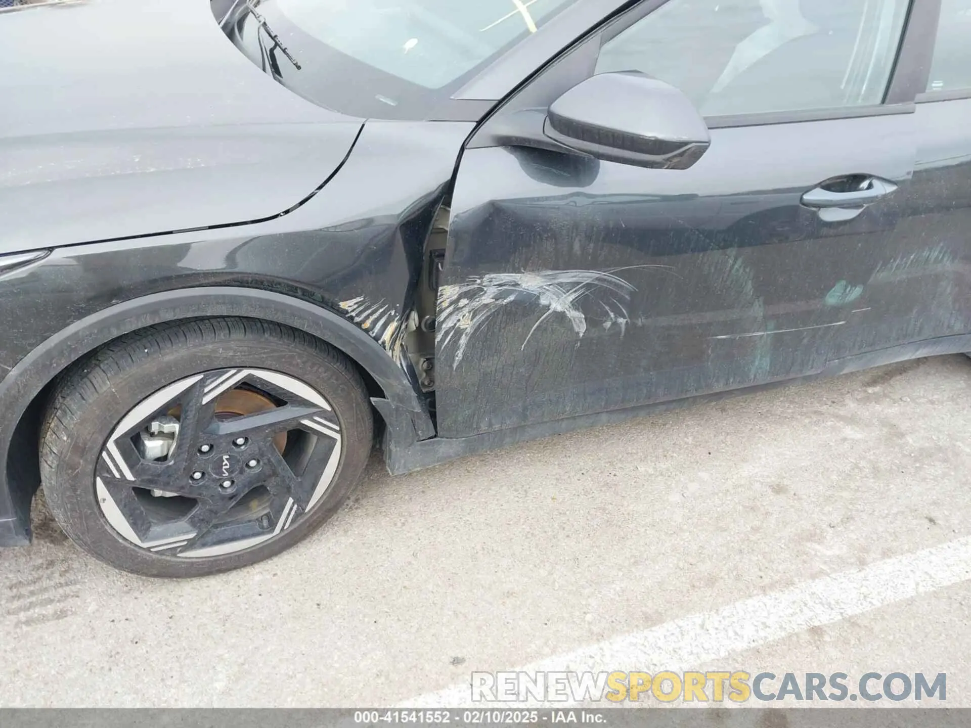 6 Photograph of a damaged car 3KPFU4DE1SE026967 KIA K4 2025