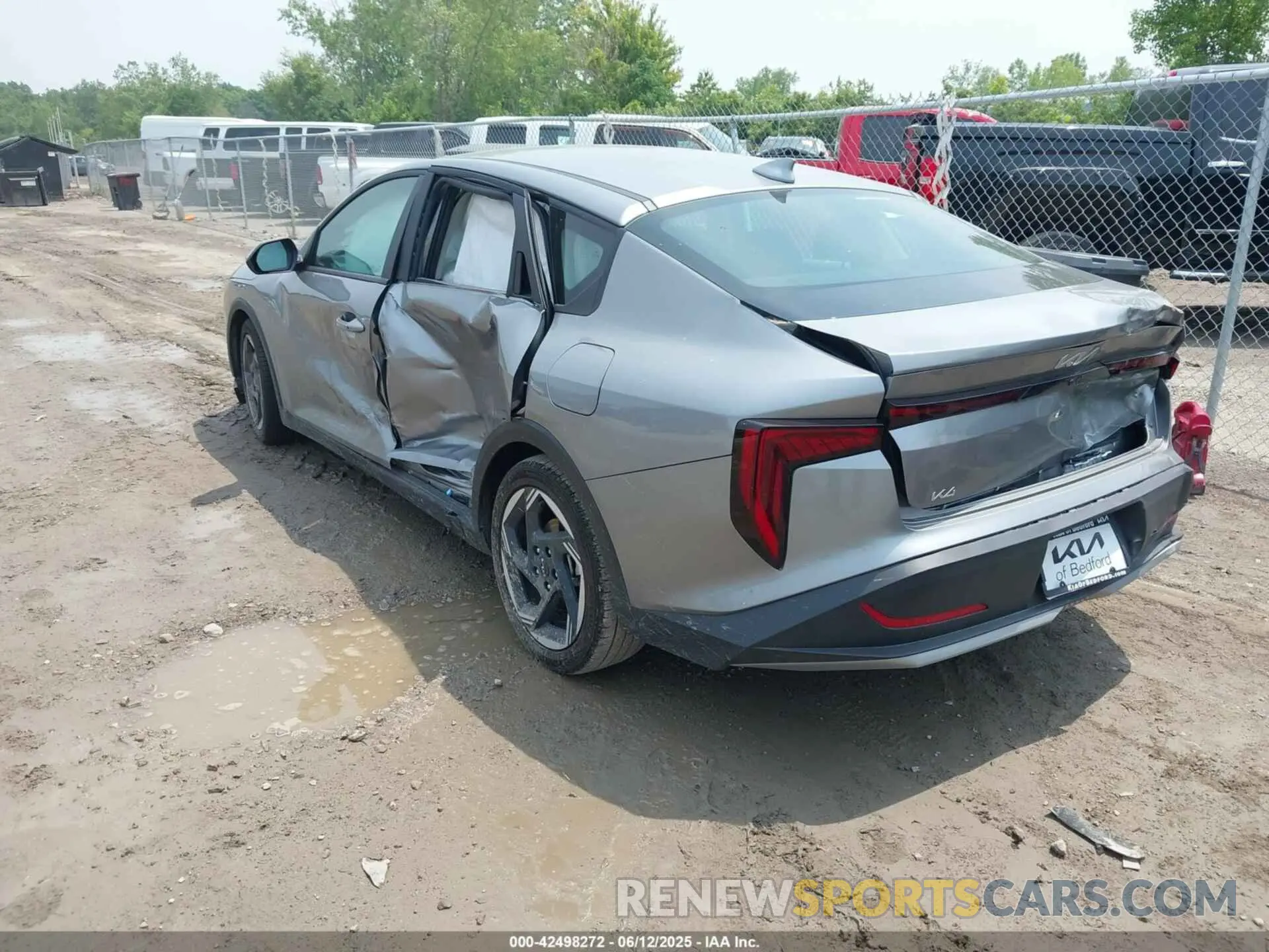 3 Photograph of a damaged car 3KPFU4DE1SE127376 KIA K4 2025