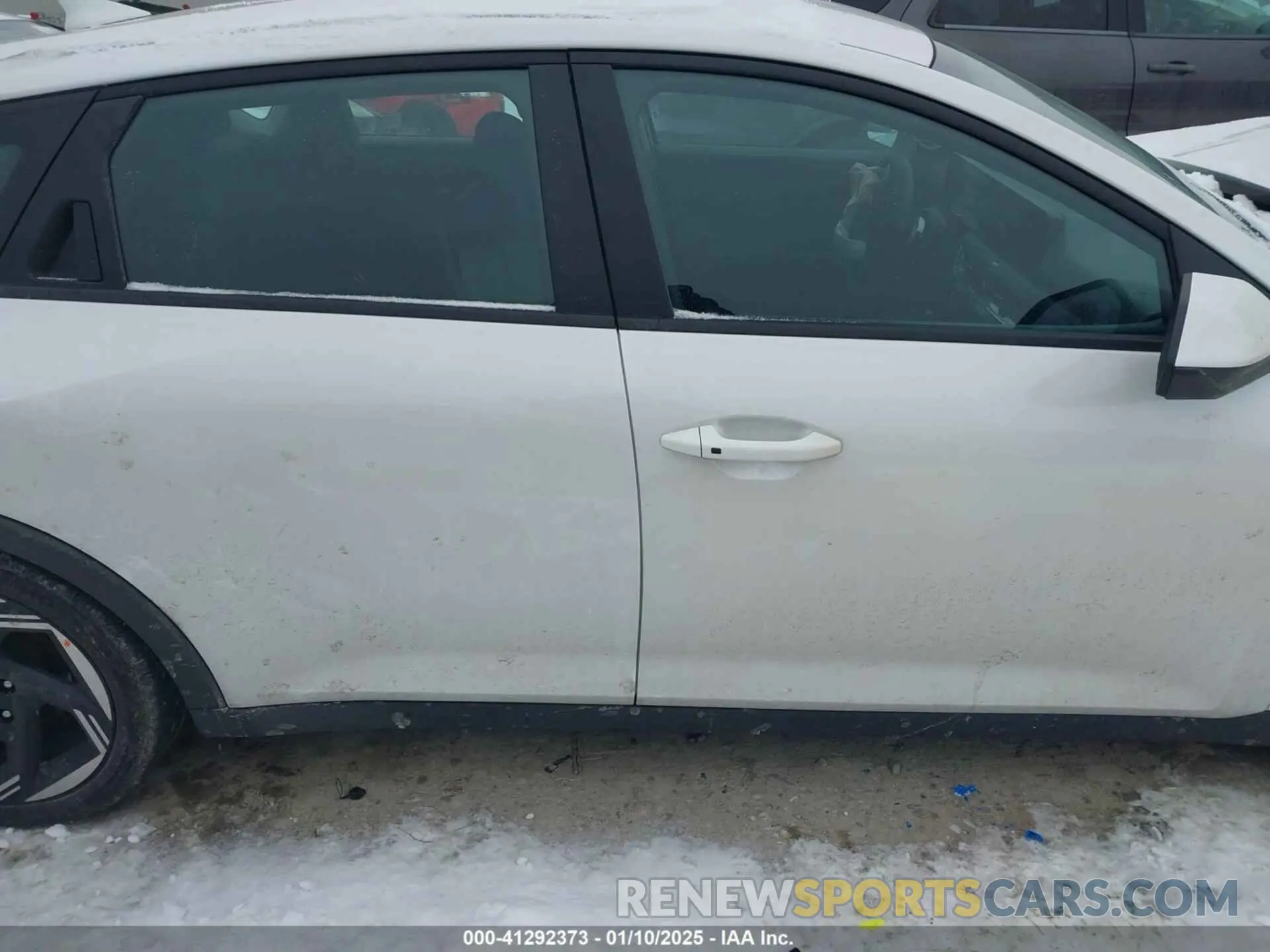 14 Photograph of a damaged car 3KPFU4DE2SE008137 KIA K4 2025