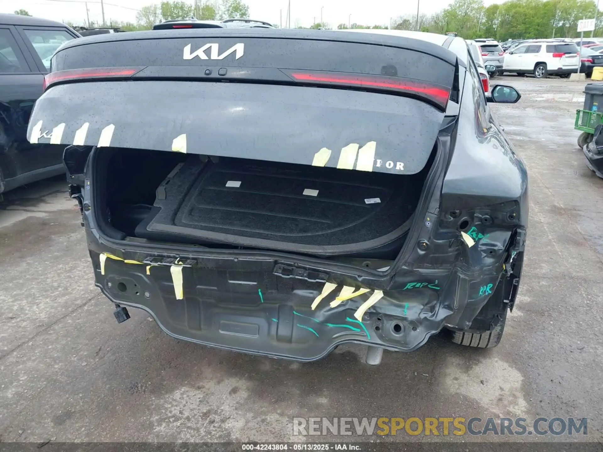 6 Photograph of a damaged car 3KPFU4DE2SE013855 KIA K4 2025