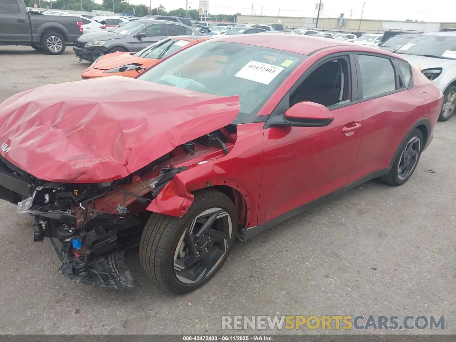 2 Photograph of a damaged car 3KPFU4DE2SE050260 KIA K4 2025