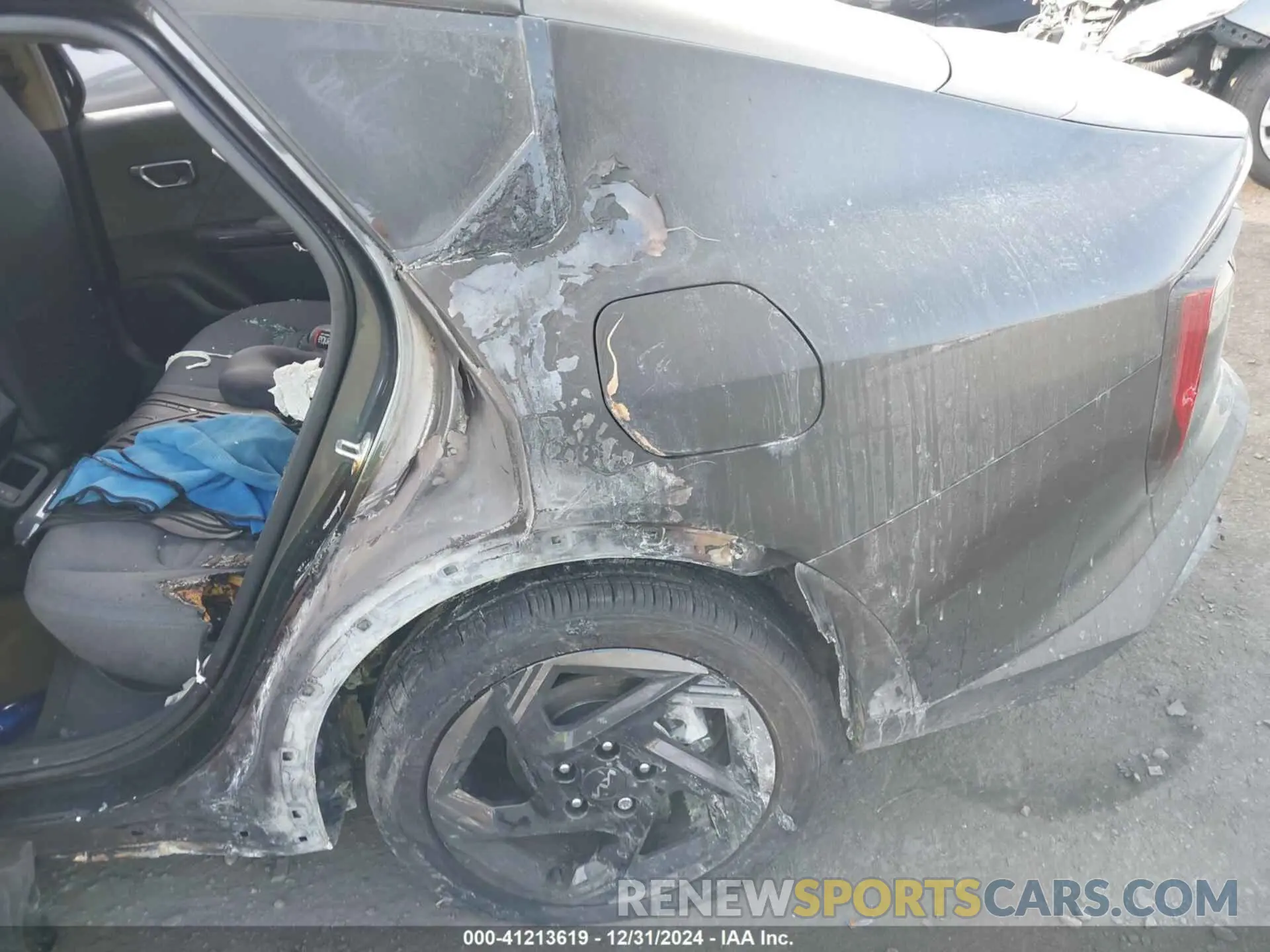 14 Photograph of a damaged car 3KPFU4DE3SE020295 KIA K4 2025