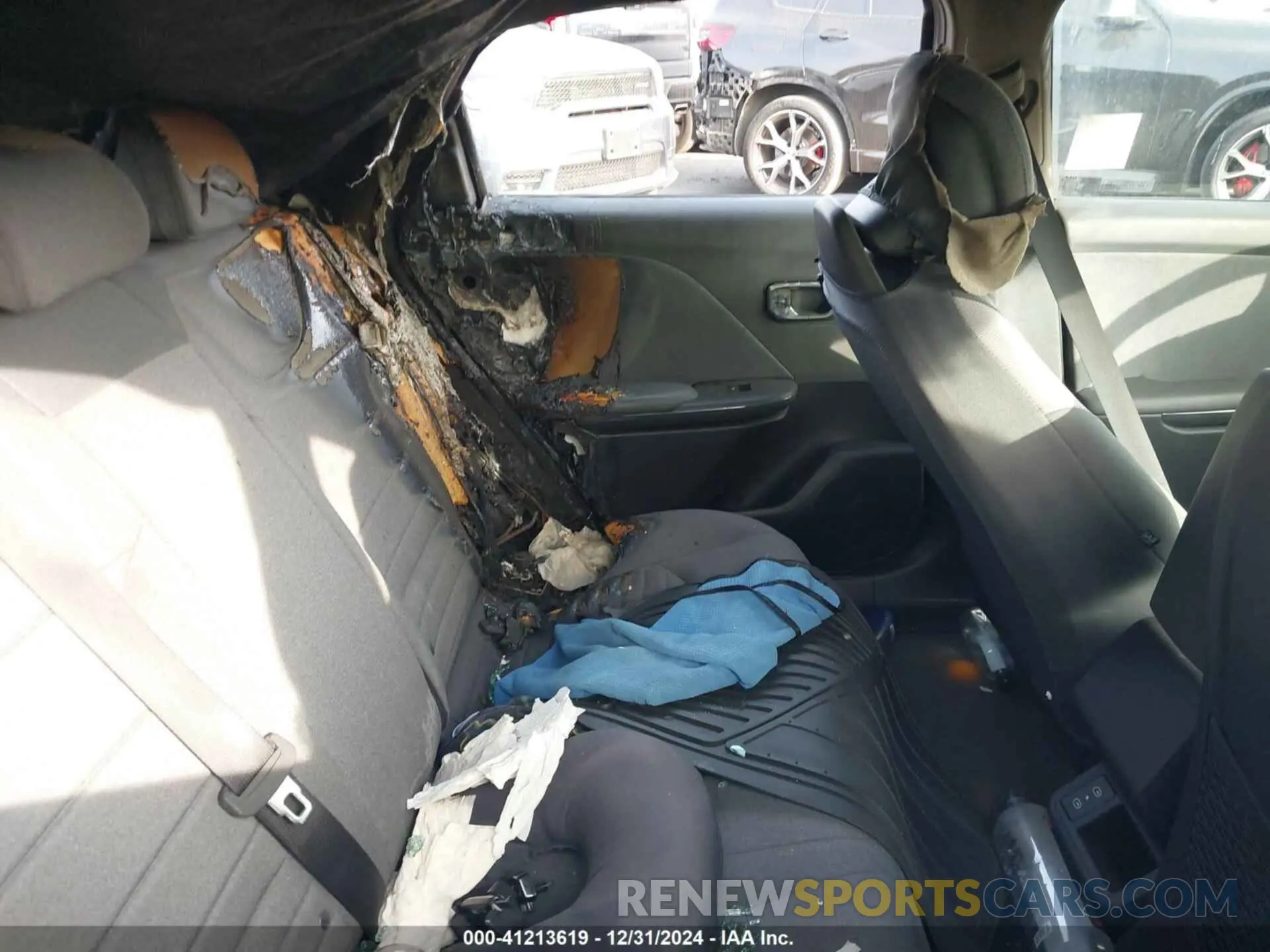 8 Photograph of a damaged car 3KPFU4DE3SE020295 KIA K4 2025