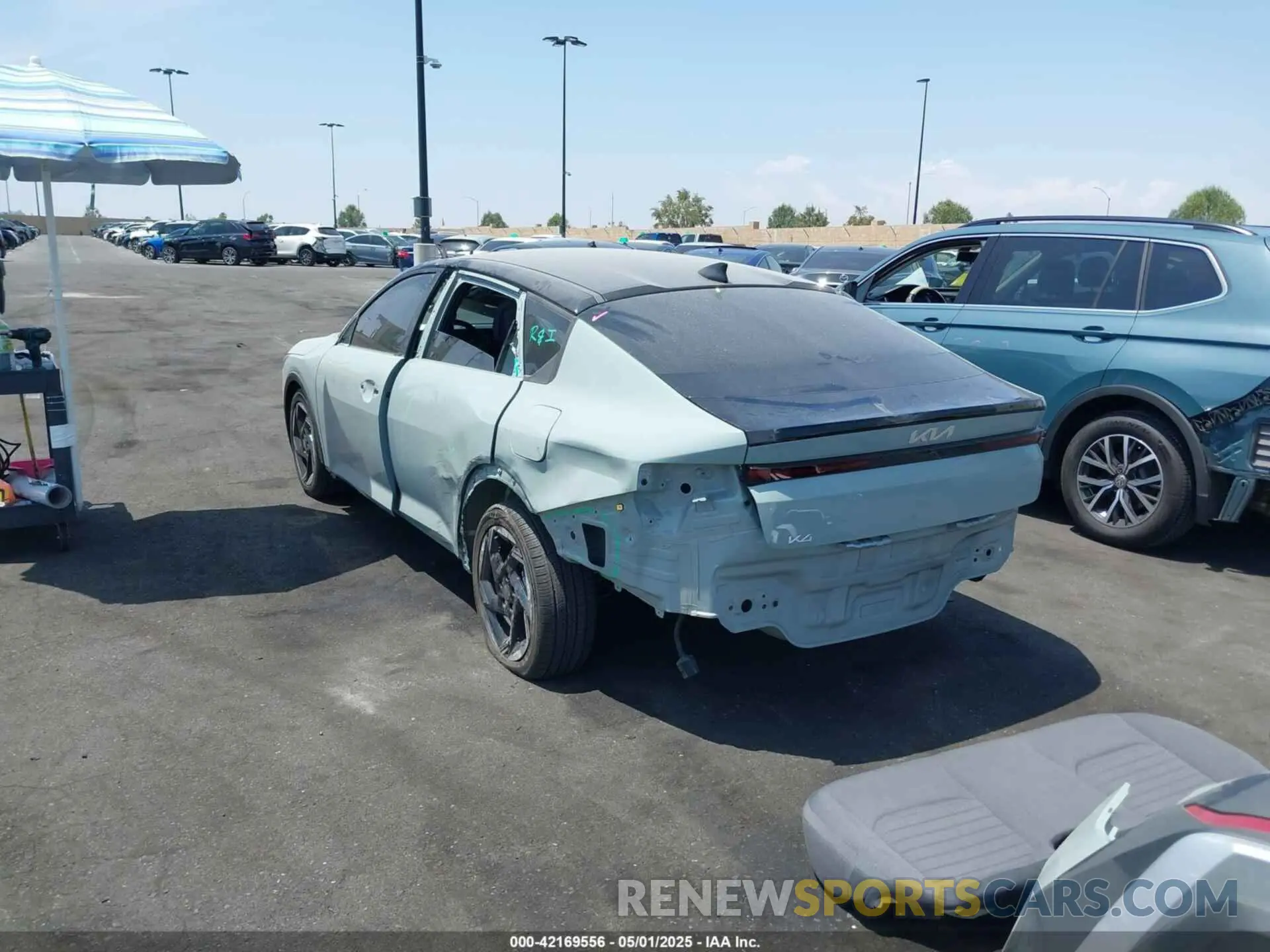 15 Photograph of a damaged car 3KPFU4DE5SE007970 KIA K4 2025