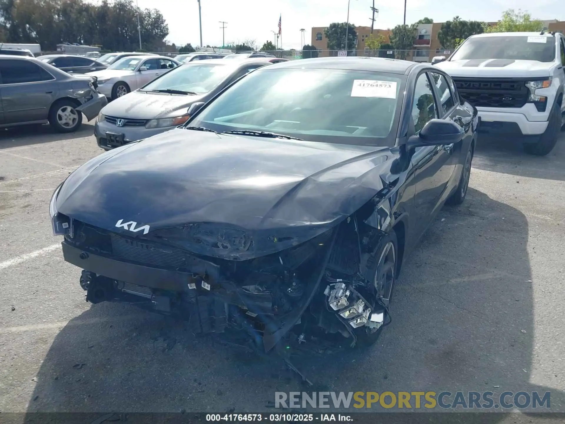 2 Photograph of a damaged car 3KPFU4DE5SE033811 KIA K4 2025
