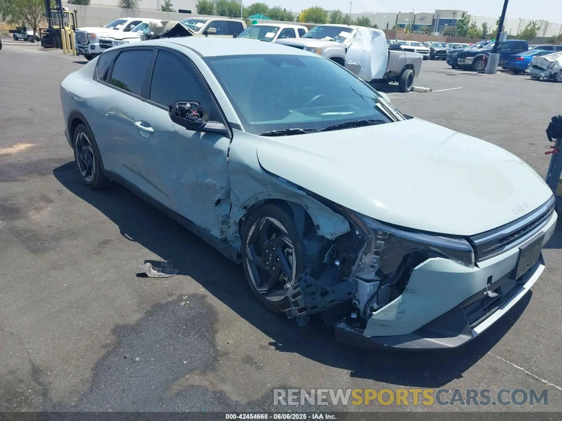 6 Photograph of a damaged car 3KPFU4DE6SE007959 KIA K4 2025
