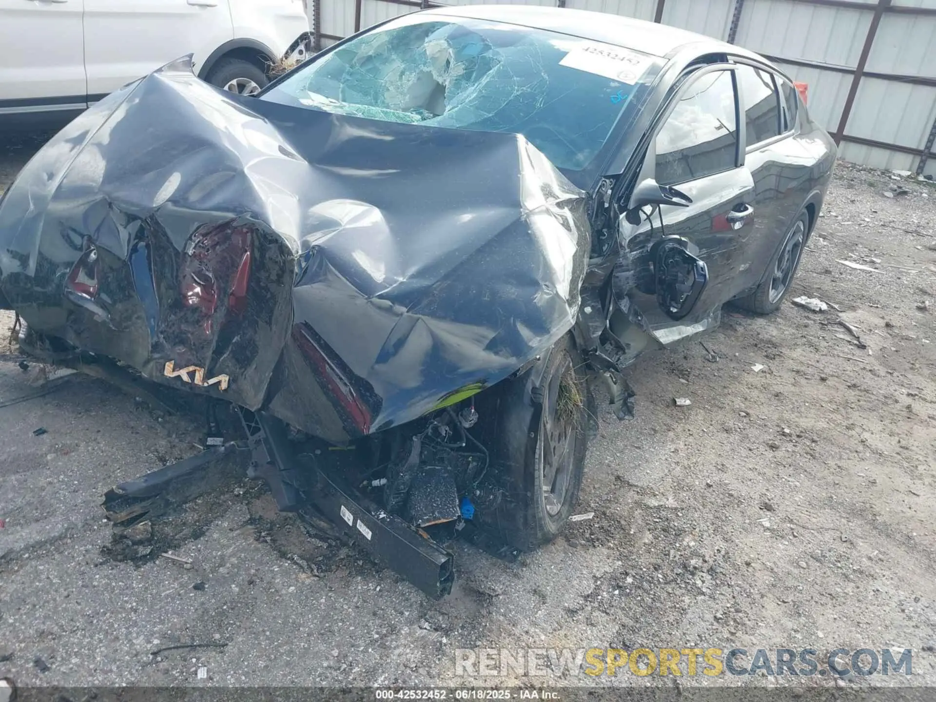 6 Photograph of a damaged car 3KPFU4DE6SE148191 KIA K4 2025