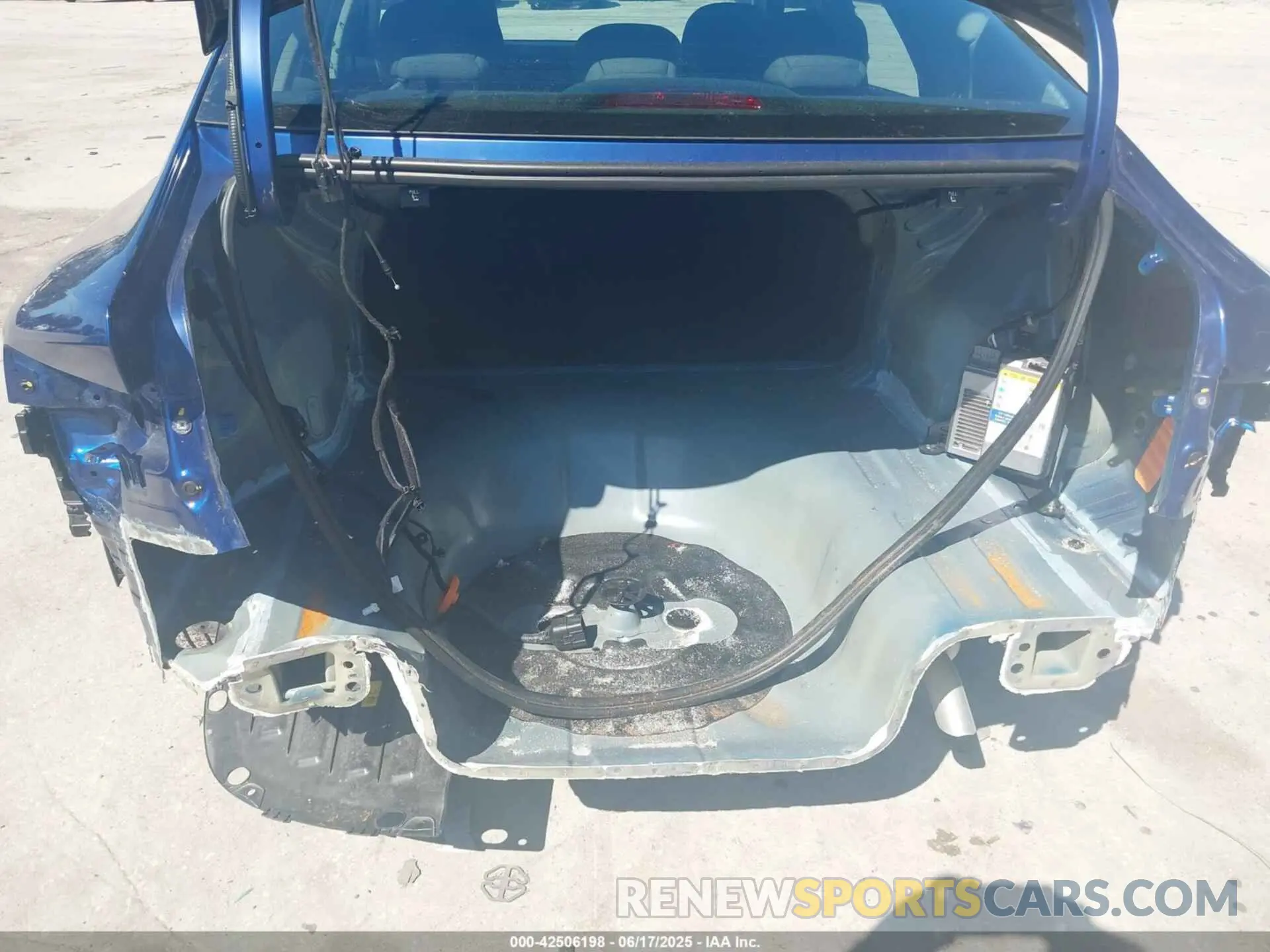 19 Photograph of a damaged car 3KPFU4DE7SE080385 KIA K4 2025