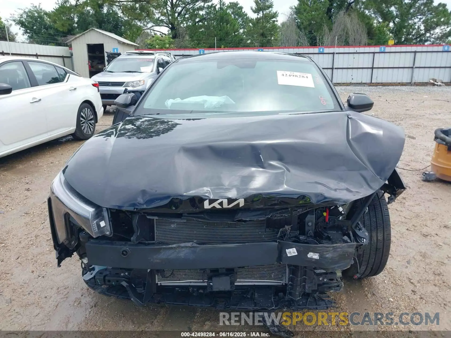 13 Photograph of a damaged car 3KPFU4DE8SE027016 KIA K4 2025