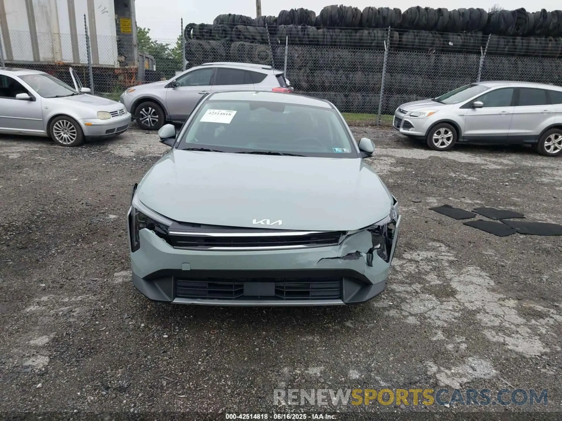 11 Photograph of a damaged car 3KPFU4DE9SE013769 KIA K4 2025