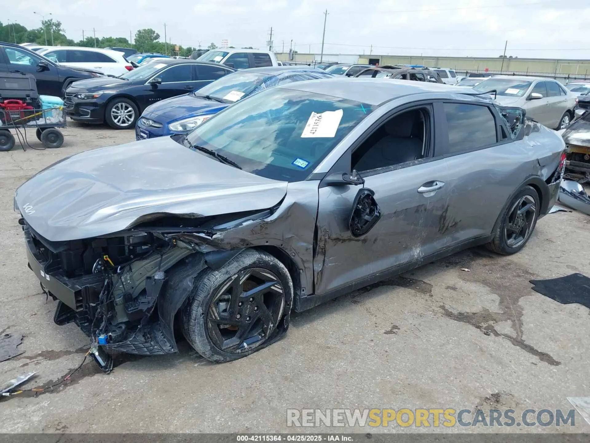 2 Photograph of a damaged car 3KPFU4DEXSE008693 KIA K4 2025