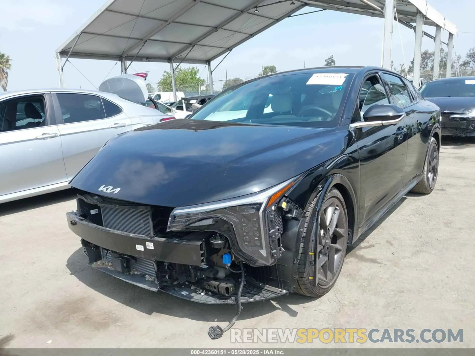 2 Photograph of a damaged car 3KPFW4DC1SE102051 KIA K4 2025