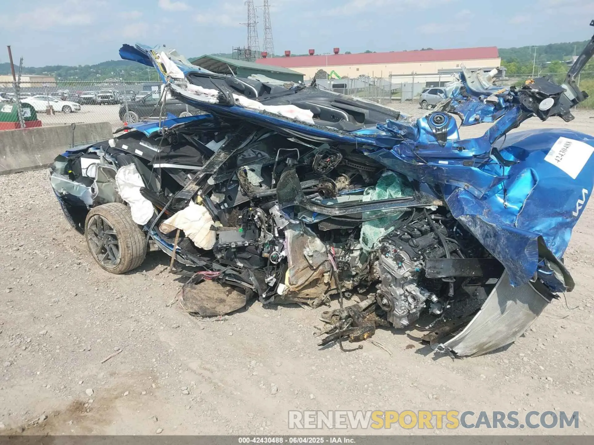 1 Photograph of a damaged car 3KPFW4DE0SE037713 KIA K4 2025