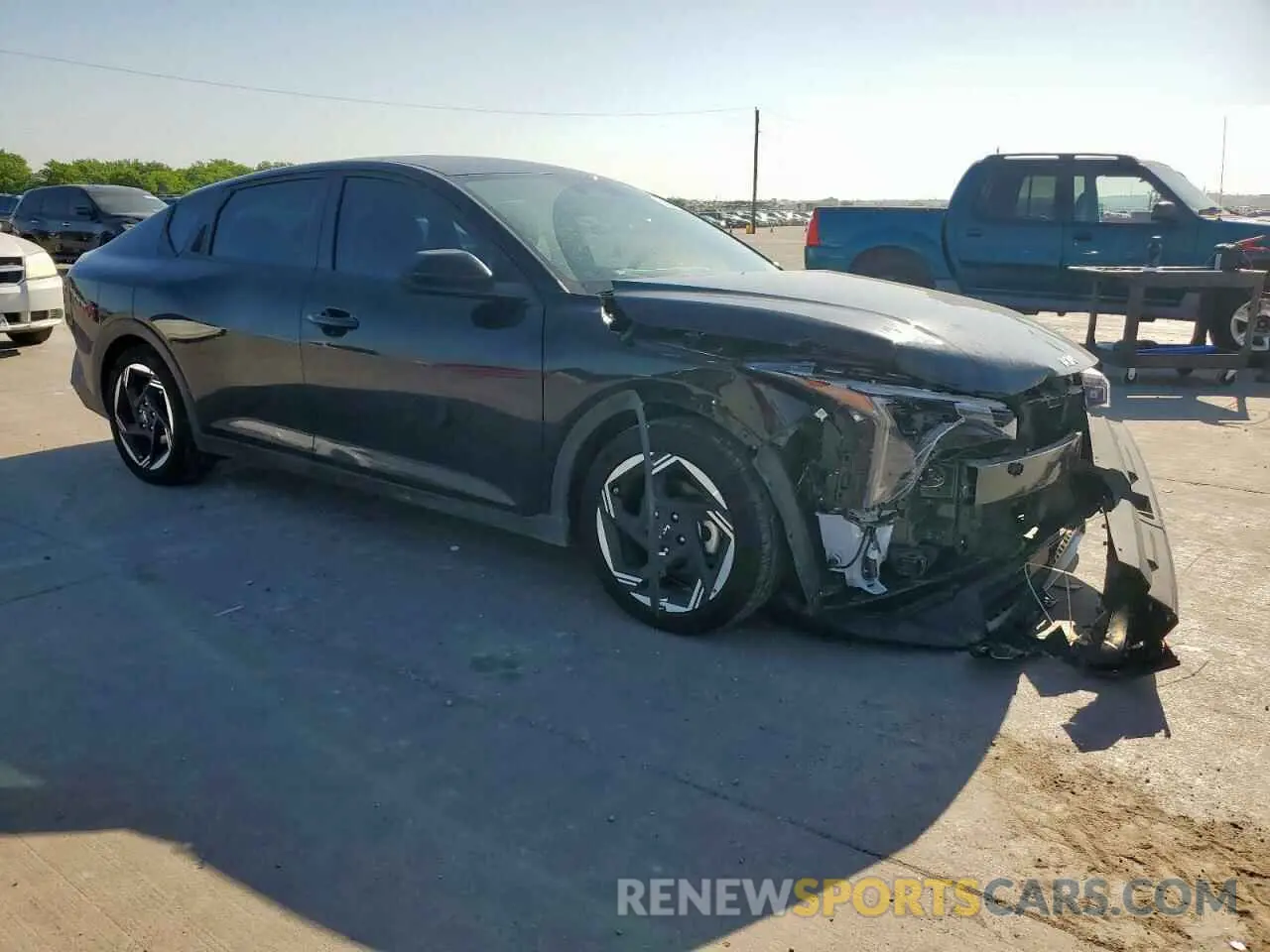 4 Photograph of a damaged car 3KPFU4DE3SE031720 KIA K4 EX 2025