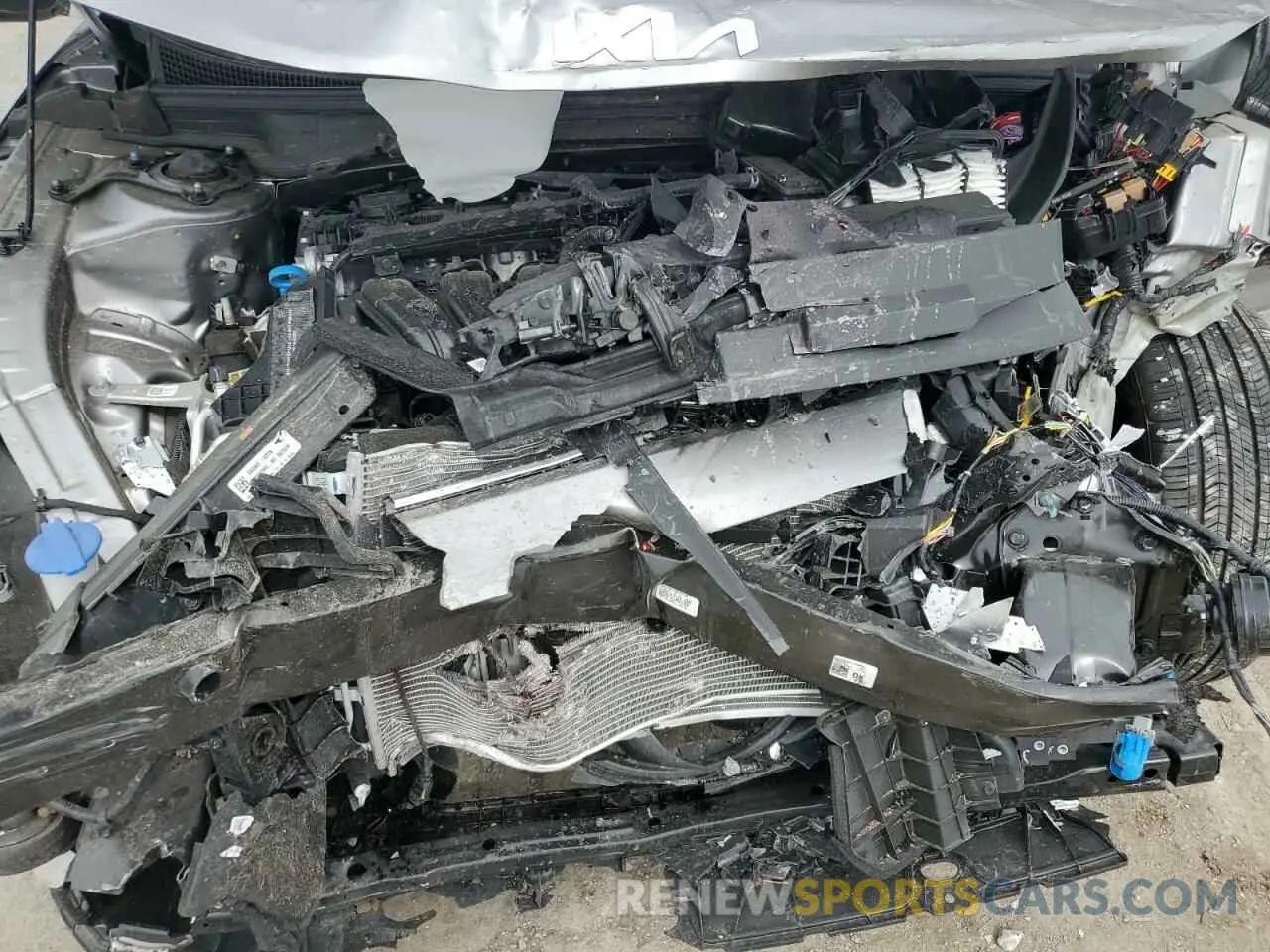 11 Photograph of a damaged car 3KPFU4DE4SE067674 KIA K4 EX 2025