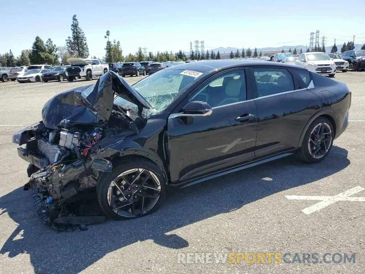 1 Photograph of a damaged car 3KPFW4DE8SE055764 KIA K4 GT LINE 2025