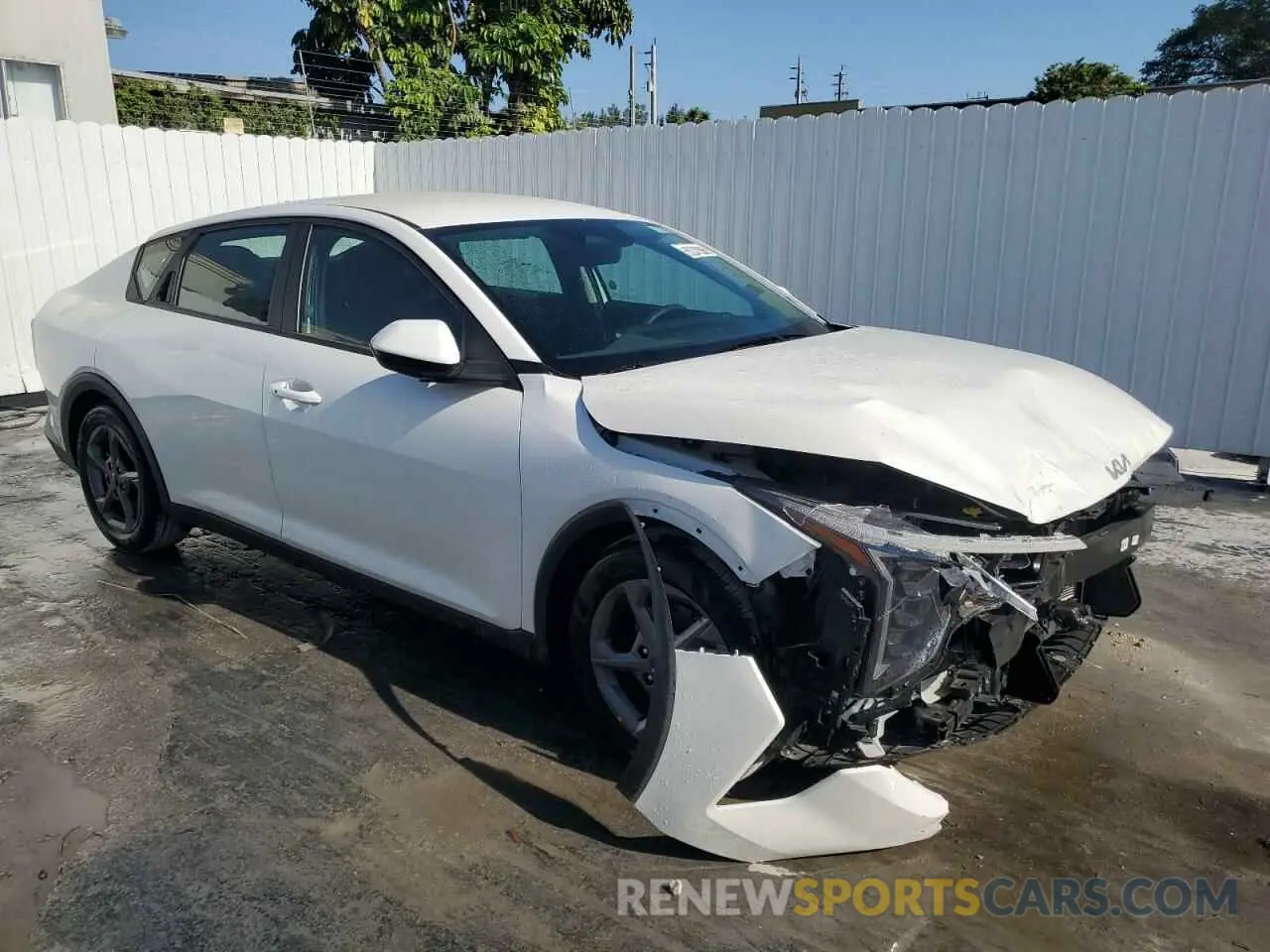 4 Photograph of a damaged car 3KPFT4DE6SE059319 KIA K4 LX 2025