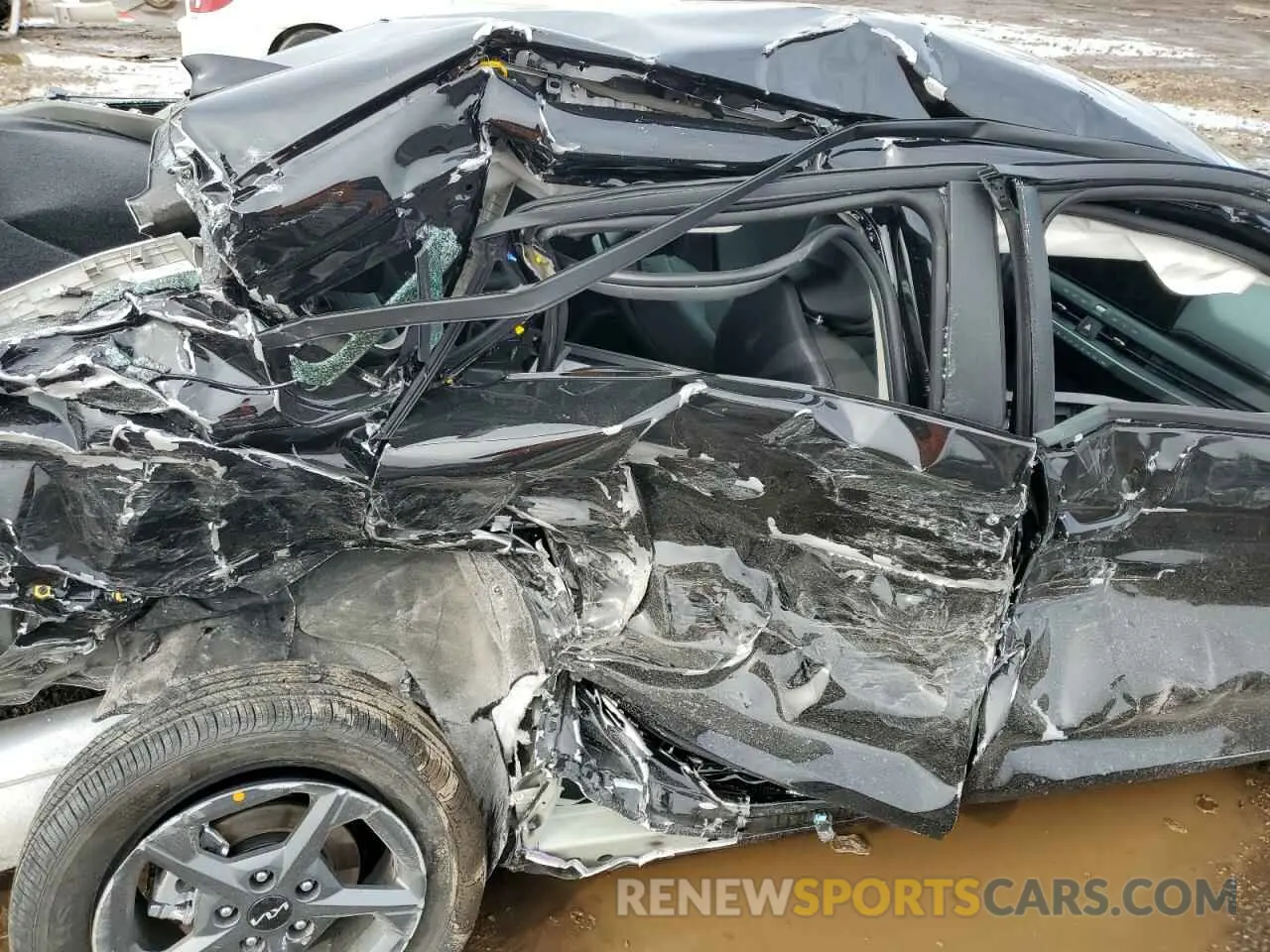 10 Photograph of a damaged car 3KPFT4DE9SE084540 KIA K4 LX 2025
