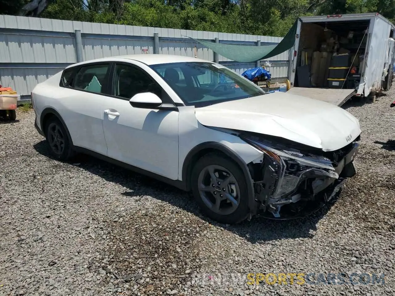 4 Photograph of a damaged car 3KPFT4DEXSE083929 KIA K4 LX 2025