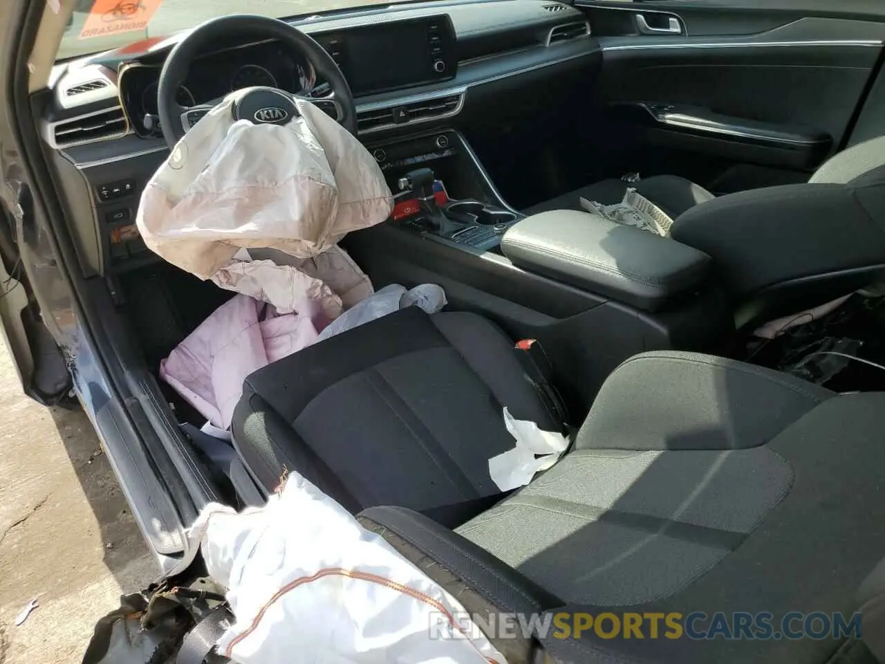 8 Photograph of a damaged car 5XXG14J20MG005058 KIA K5 2021