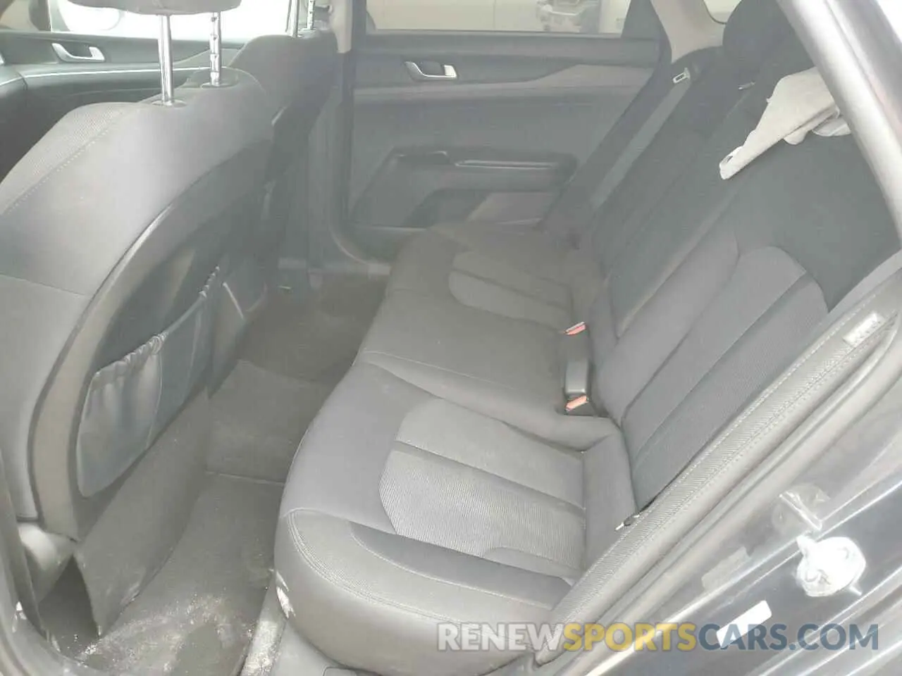10 Photograph of a damaged car 5XXG14J20MG018845 KIA K5 2021