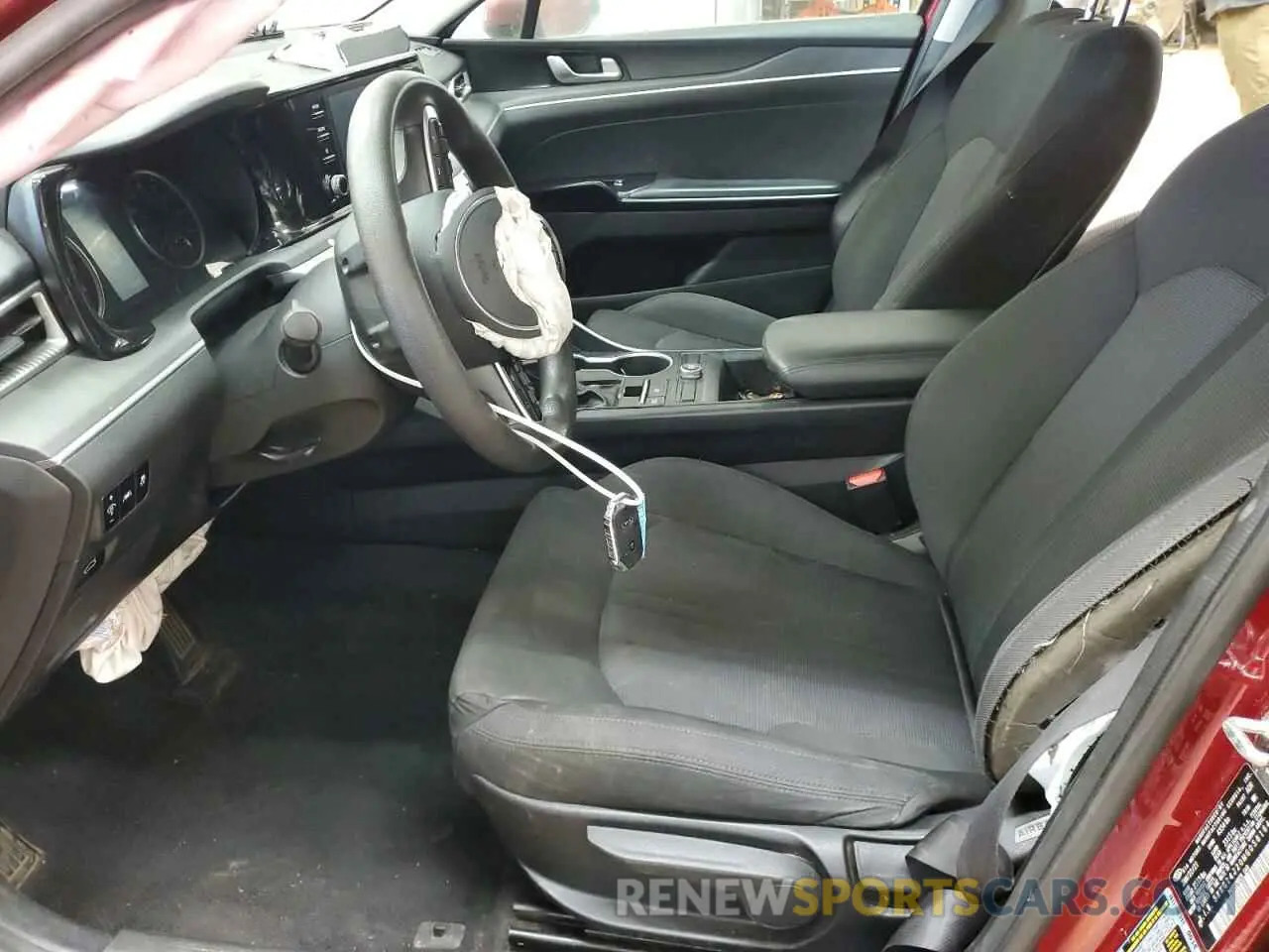 7 Photograph of a damaged car 5XXG14J20MG058164 KIA K5 2021