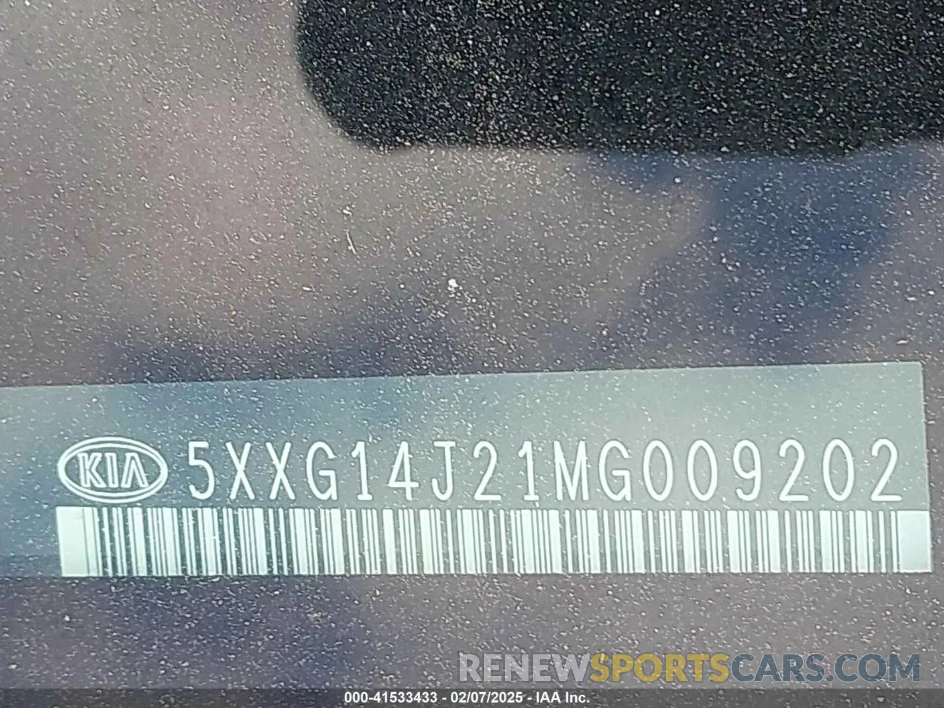 17 Photograph of a damaged car 5XXG14J21MG009202 KIA K5 2021