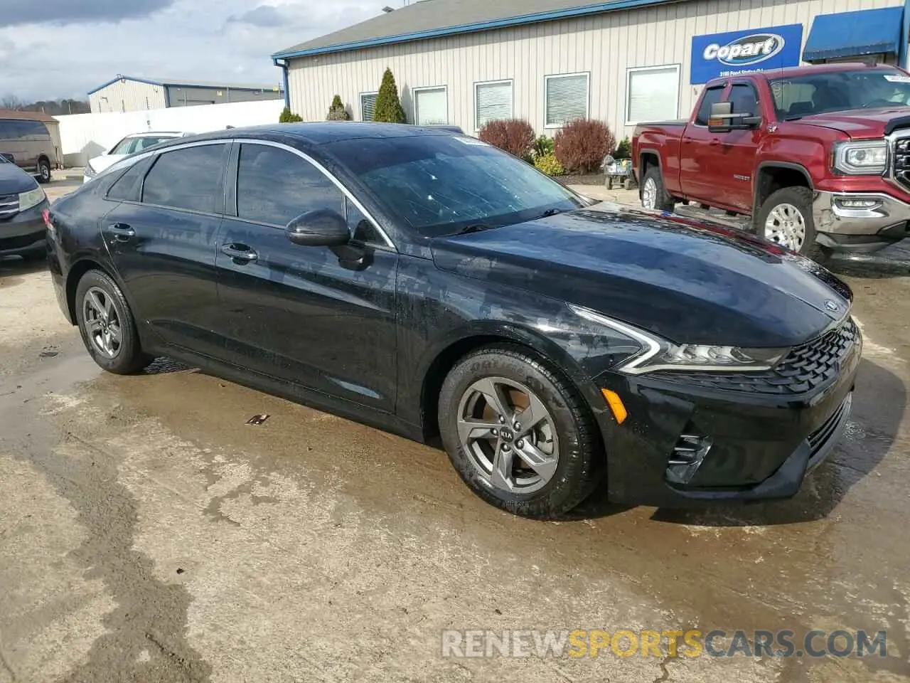 4 Photograph of a damaged car 5XXG14J21MG015727 KIA K5 2021