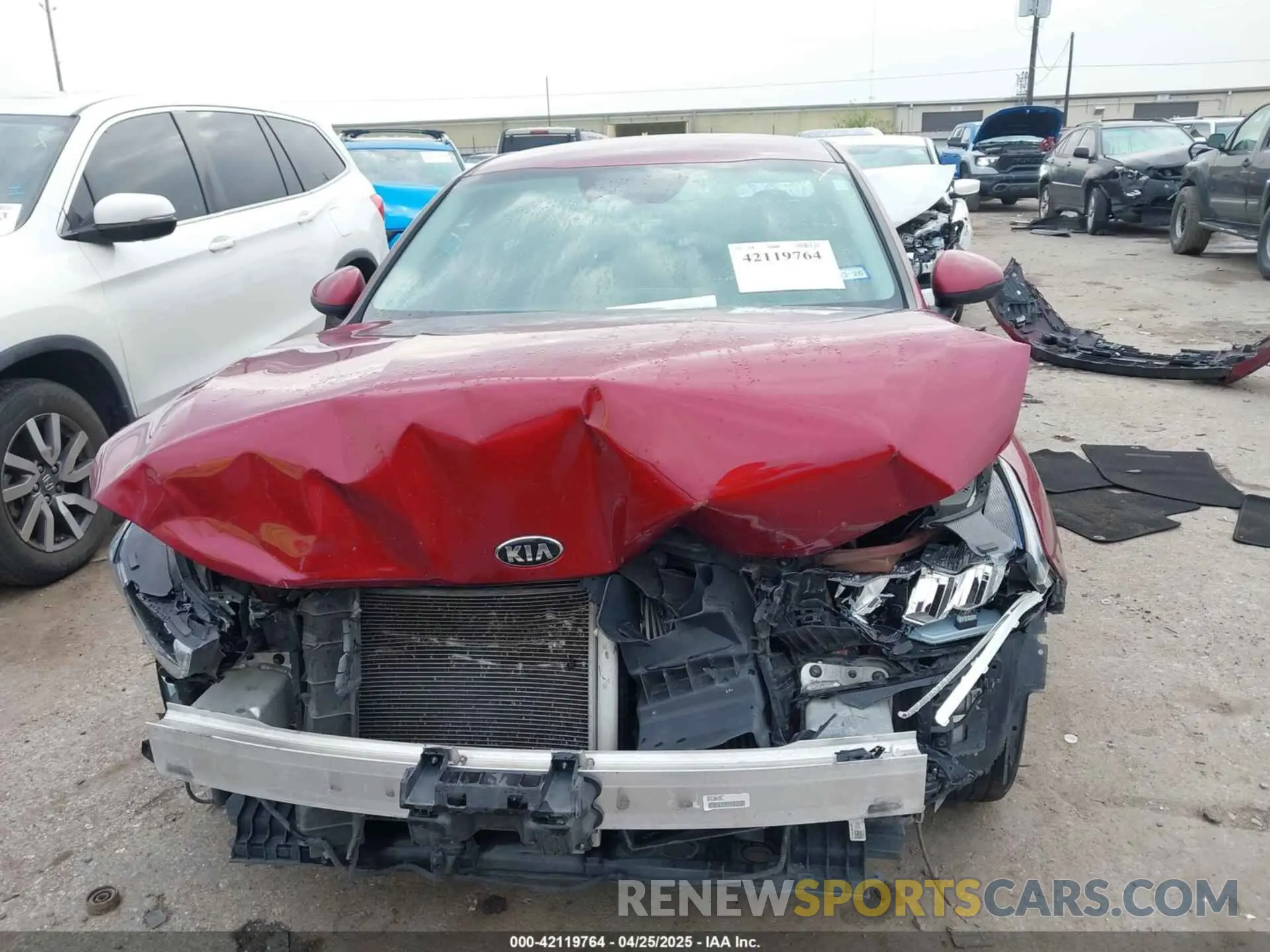 6 Photograph of a damaged car 5XXG14J21MG017526 KIA K5 2021