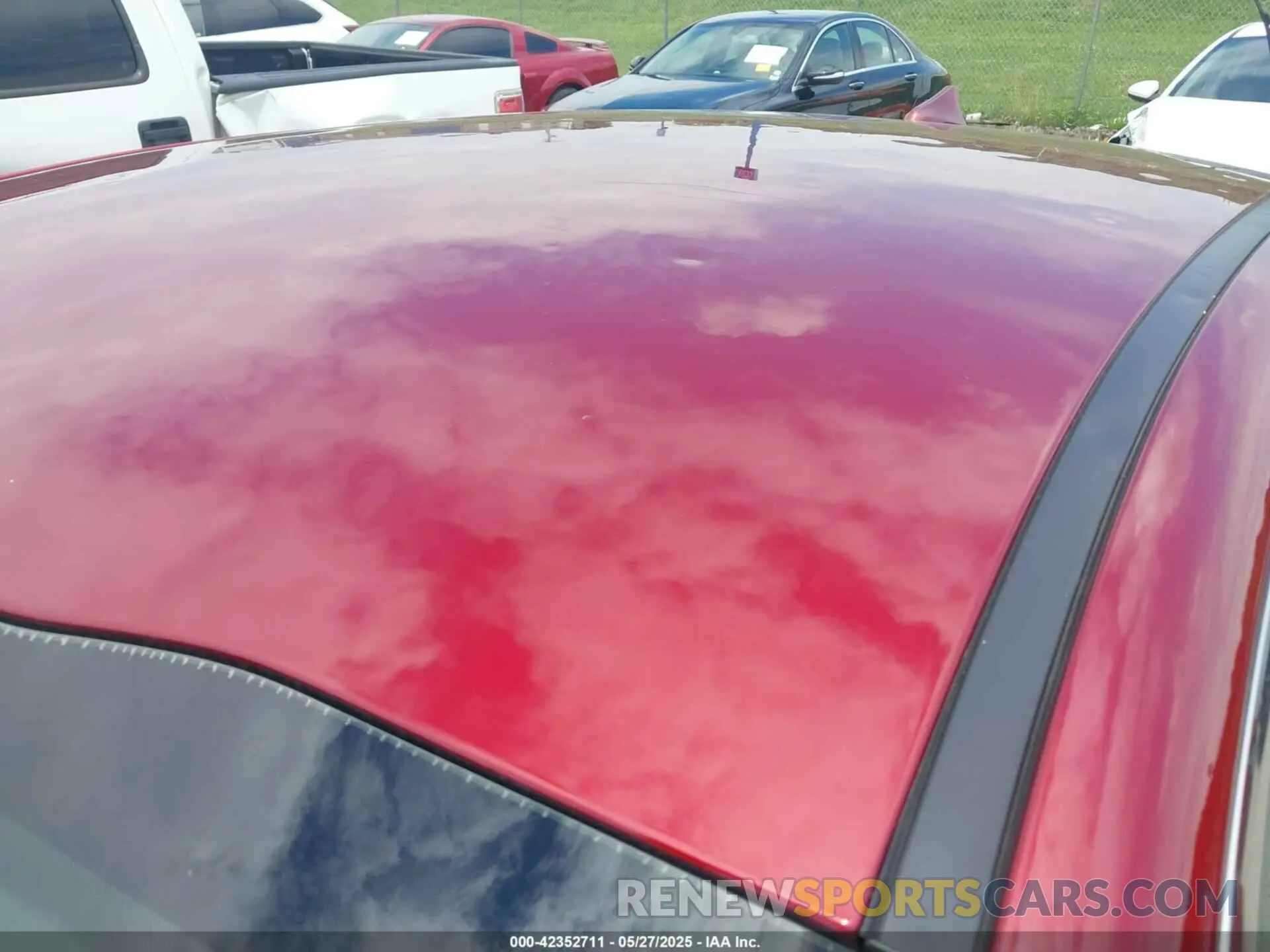 6 Photograph of a damaged car 5XXG14J21MG046170 KIA K5 2021