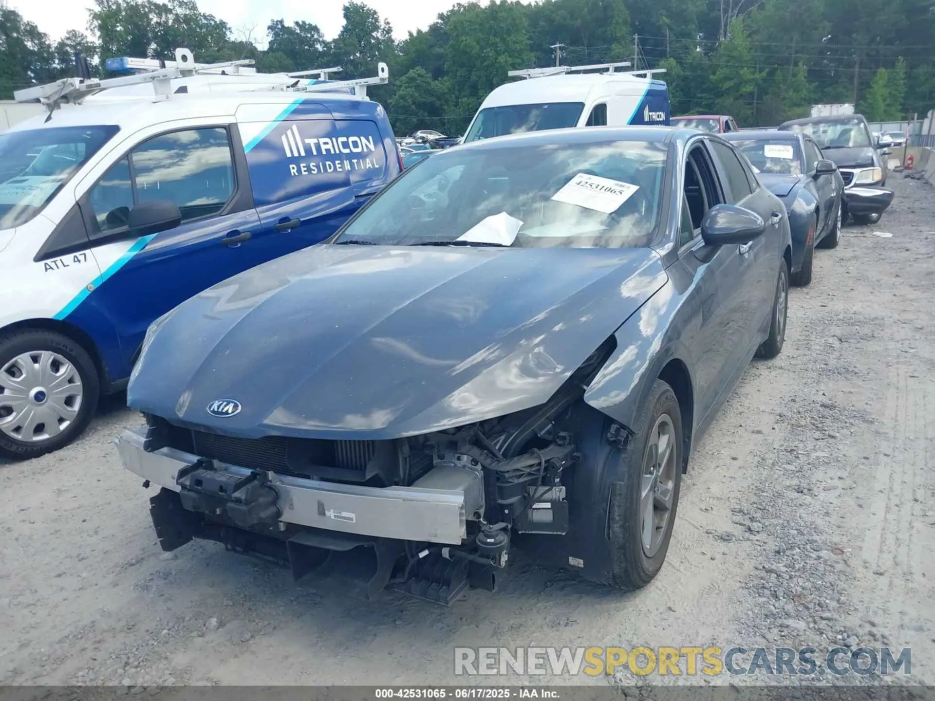 2 Photograph of a damaged car 5XXG14J21MG065740 KIA K5 2021