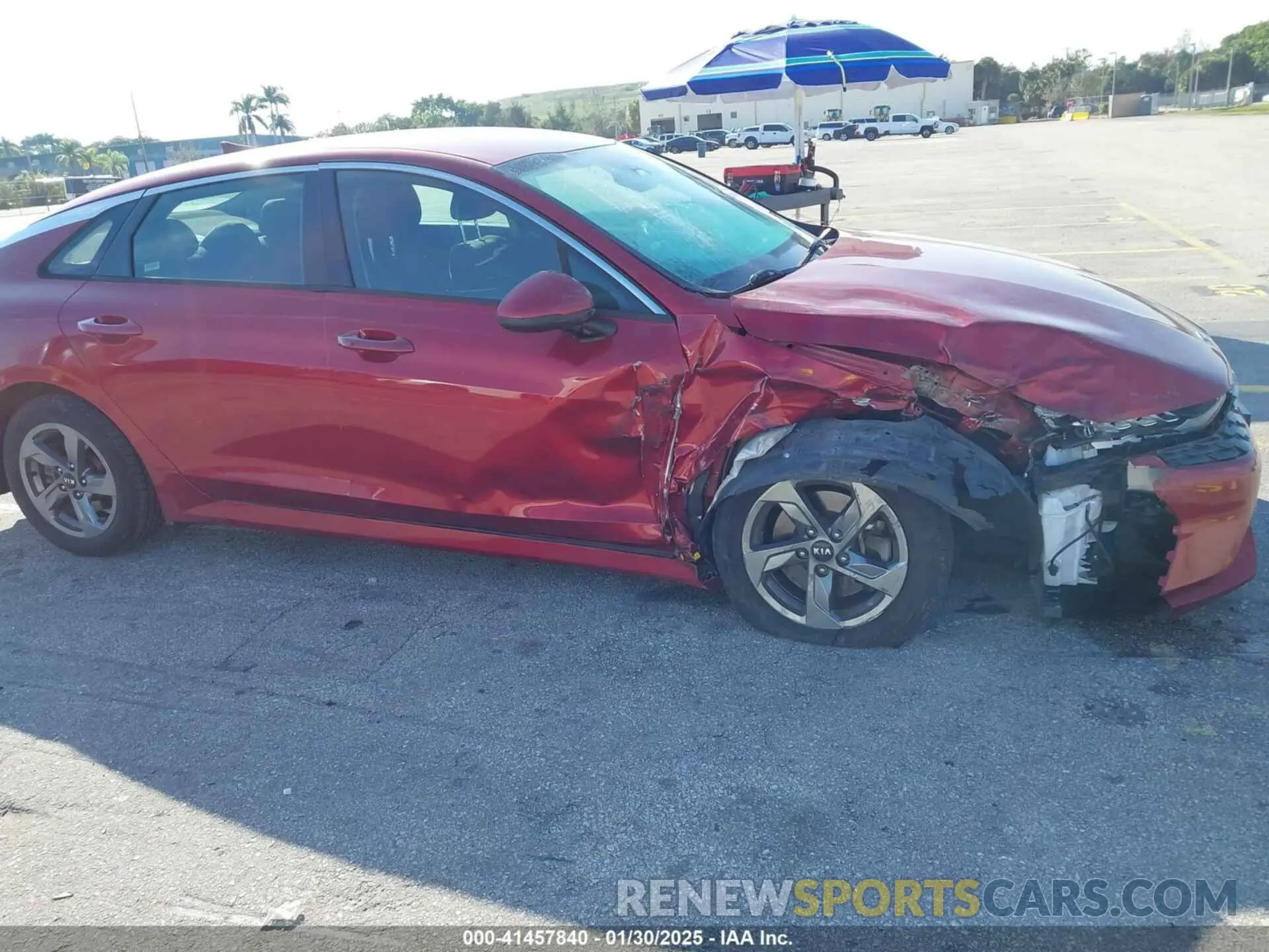 6 Photograph of a damaged car 5XXG14J21MG072199 KIA K5 2021