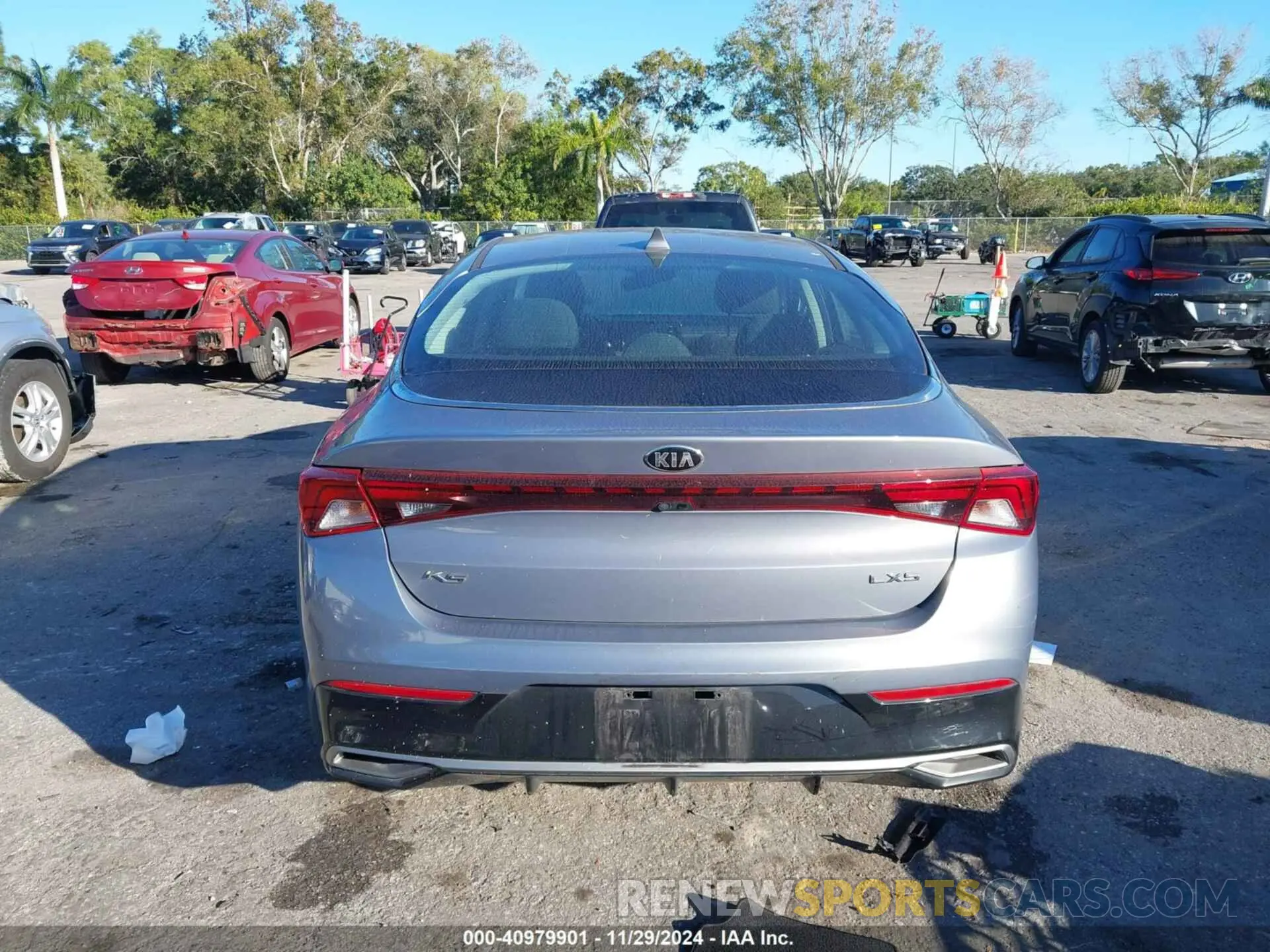 15 Photograph of a damaged car 5XXG14J22MG015316 KIA K5 2021