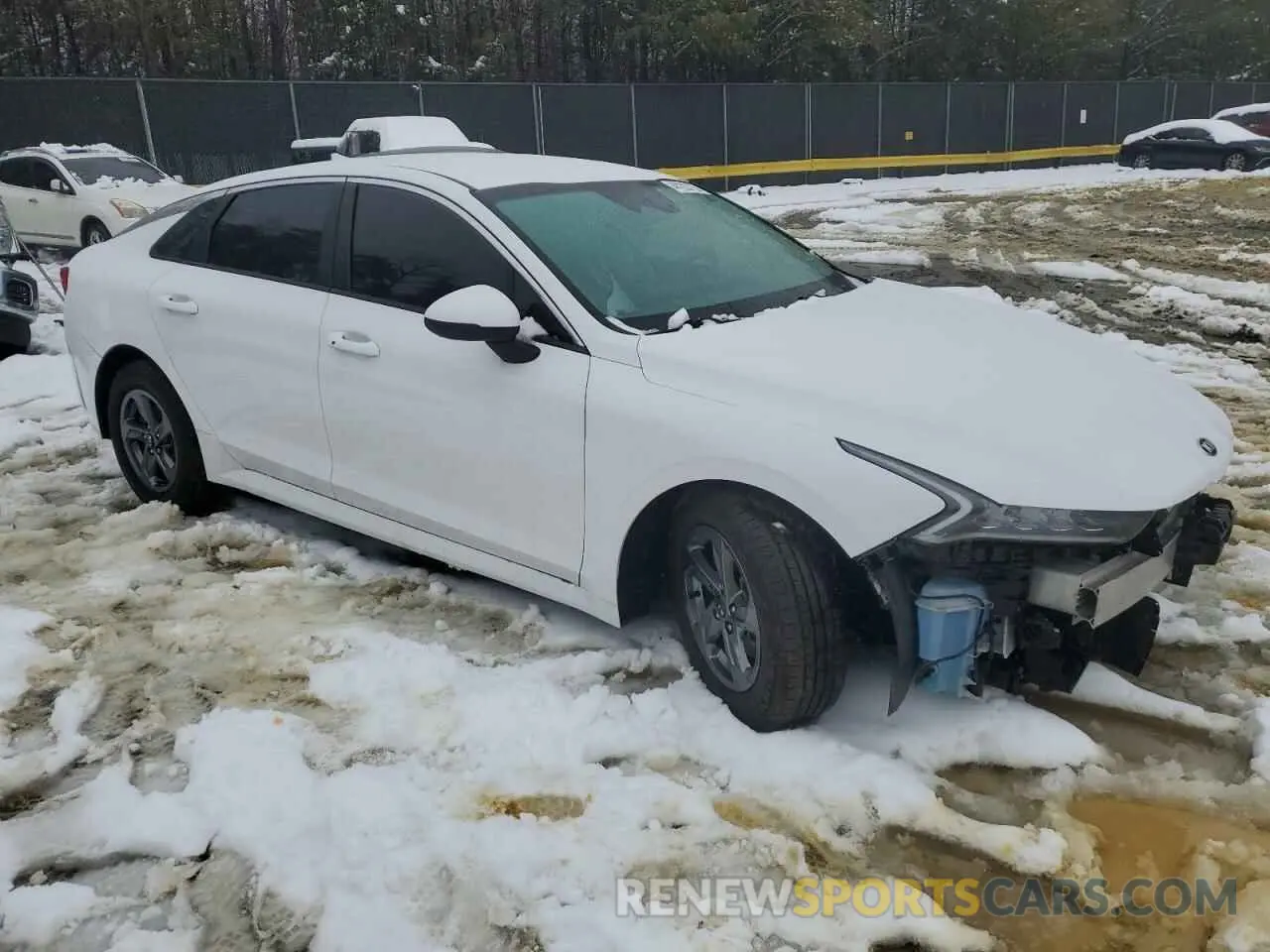 4 Photograph of a damaged car 5XXG14J22MG015817 KIA K5 2021