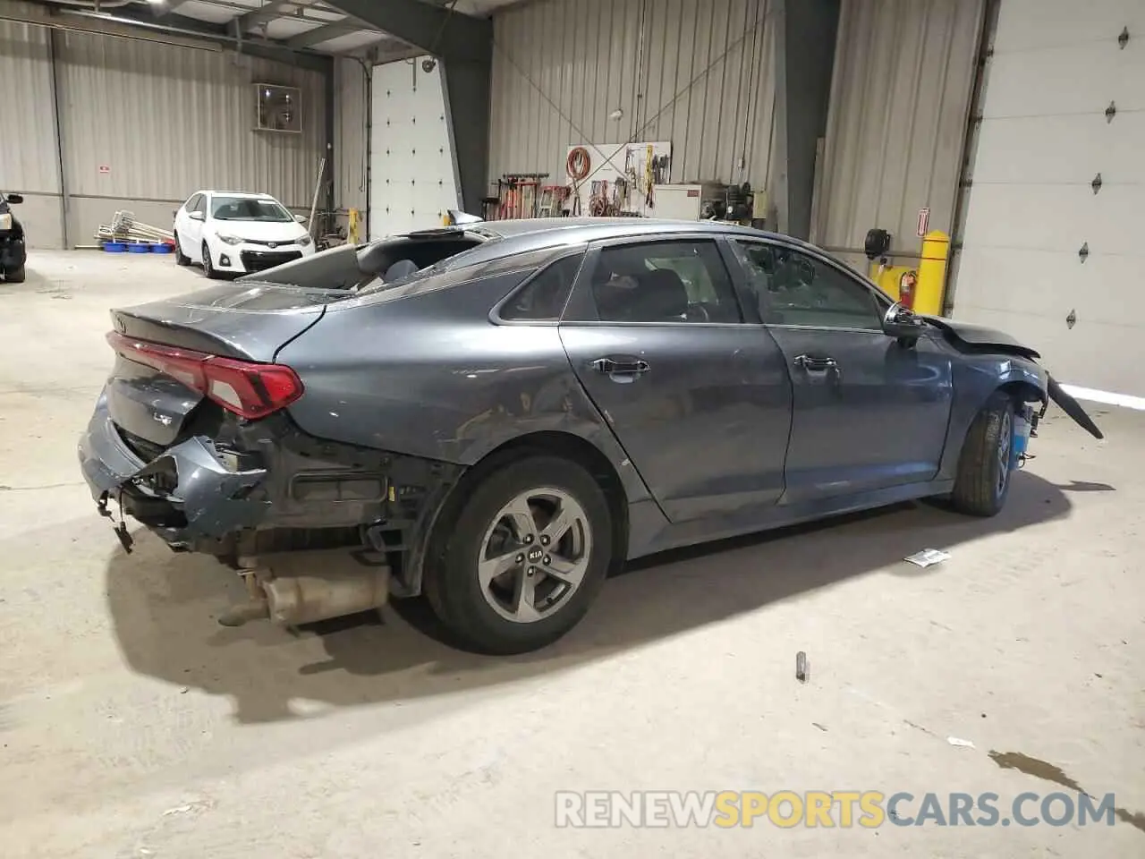3 Photograph of a damaged car 5XXG14J22MG049630 KIA K5 2021