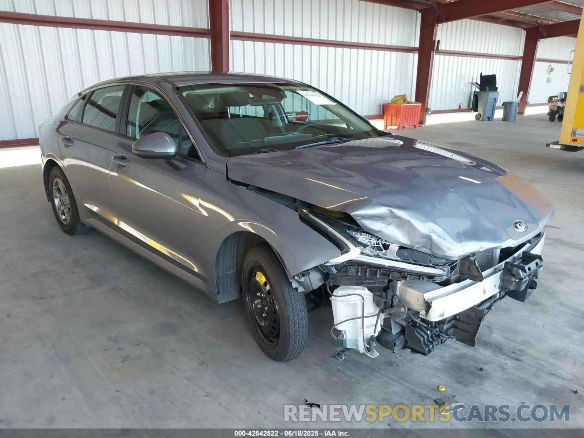1 Photograph of a damaged car 5XXG14J22MG069537 KIA K5 2021