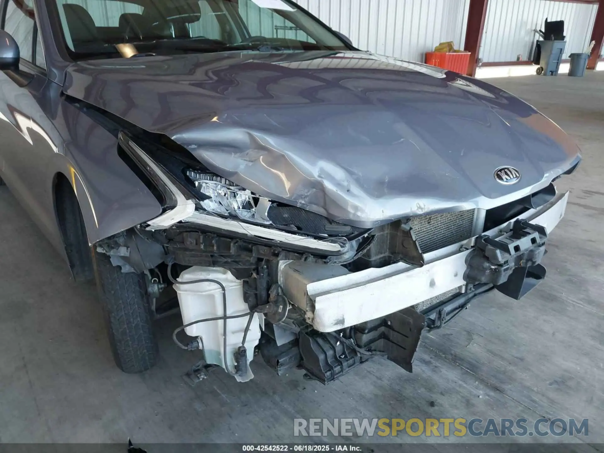 6 Photograph of a damaged car 5XXG14J22MG069537 KIA K5 2021