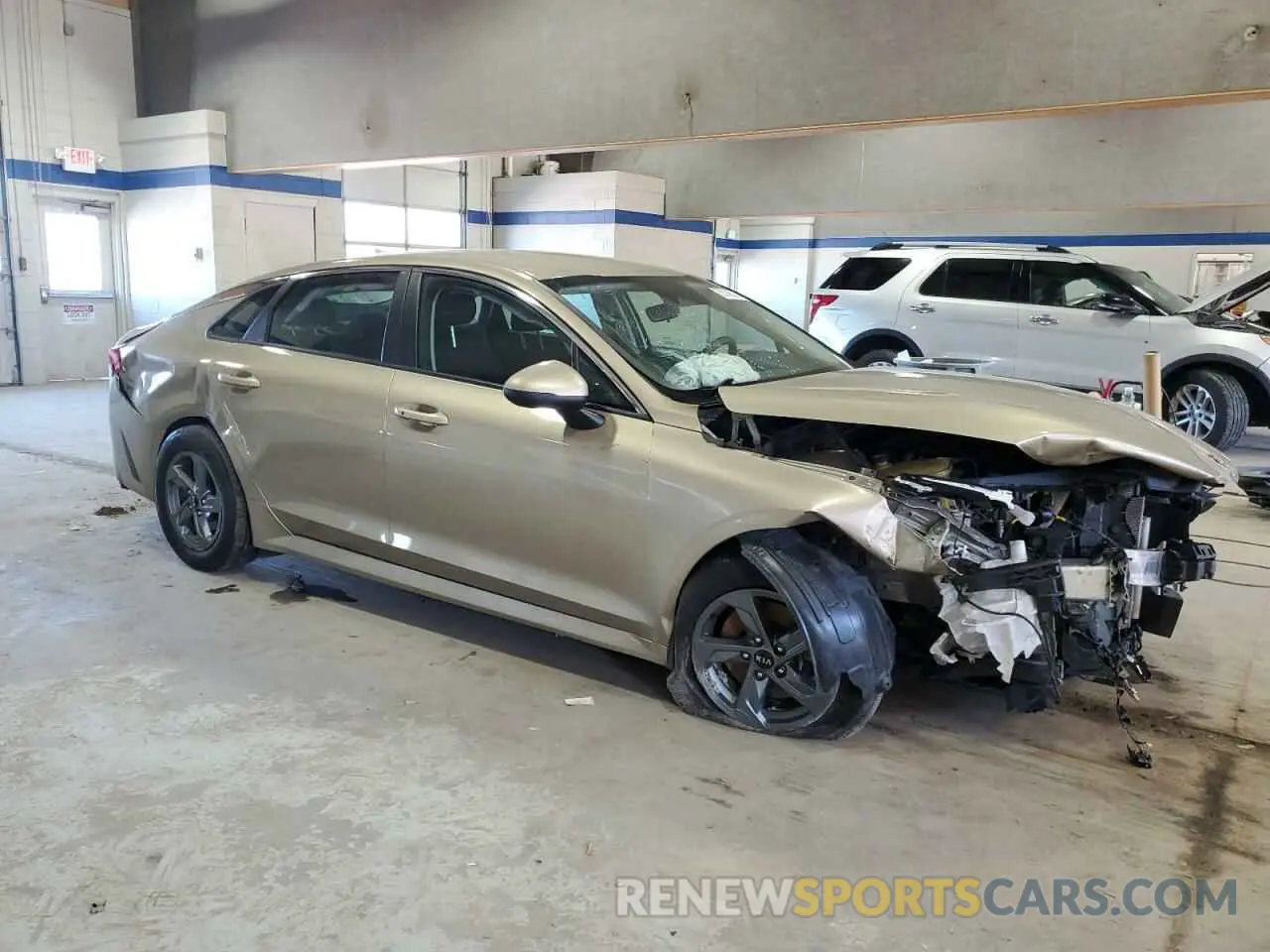 4 Photograph of a damaged car 5XXG14J23MG035851 KIA K5 2021
