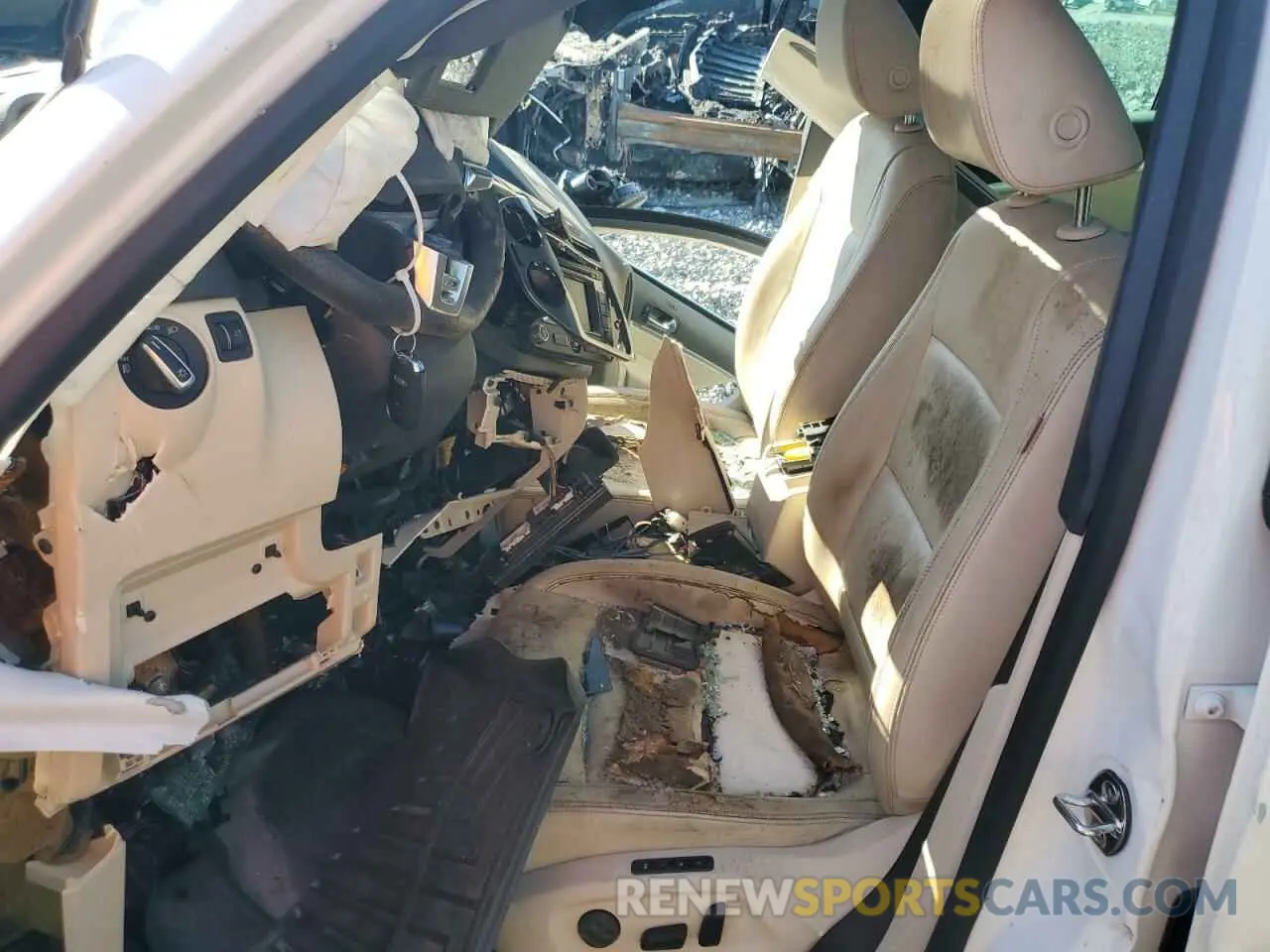 7 Photograph of a damaged car 5XXG14J23MG044968 KIA K5 2021