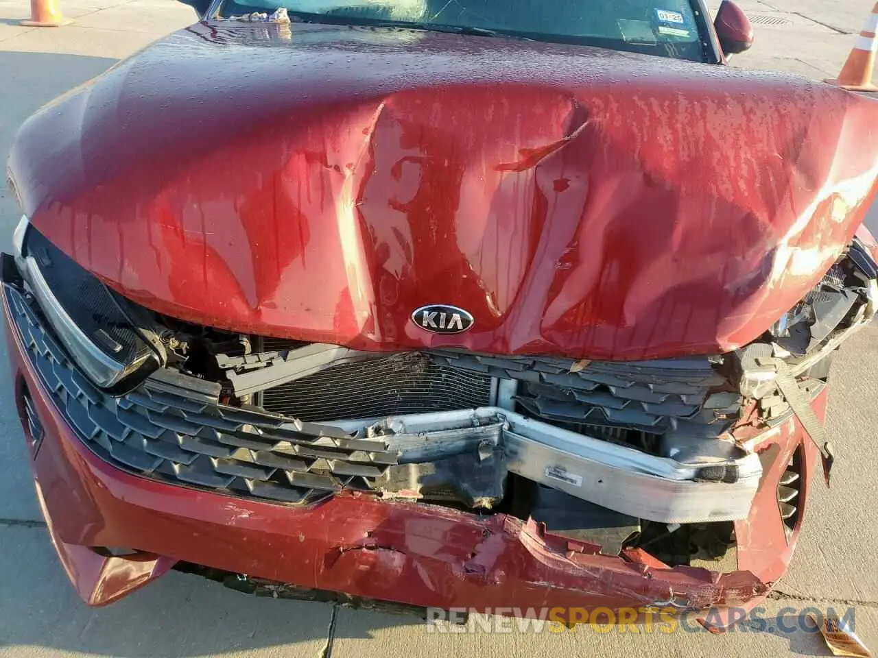 11 Photograph of a damaged car 5XXG14J23MG053282 KIA K5 2021