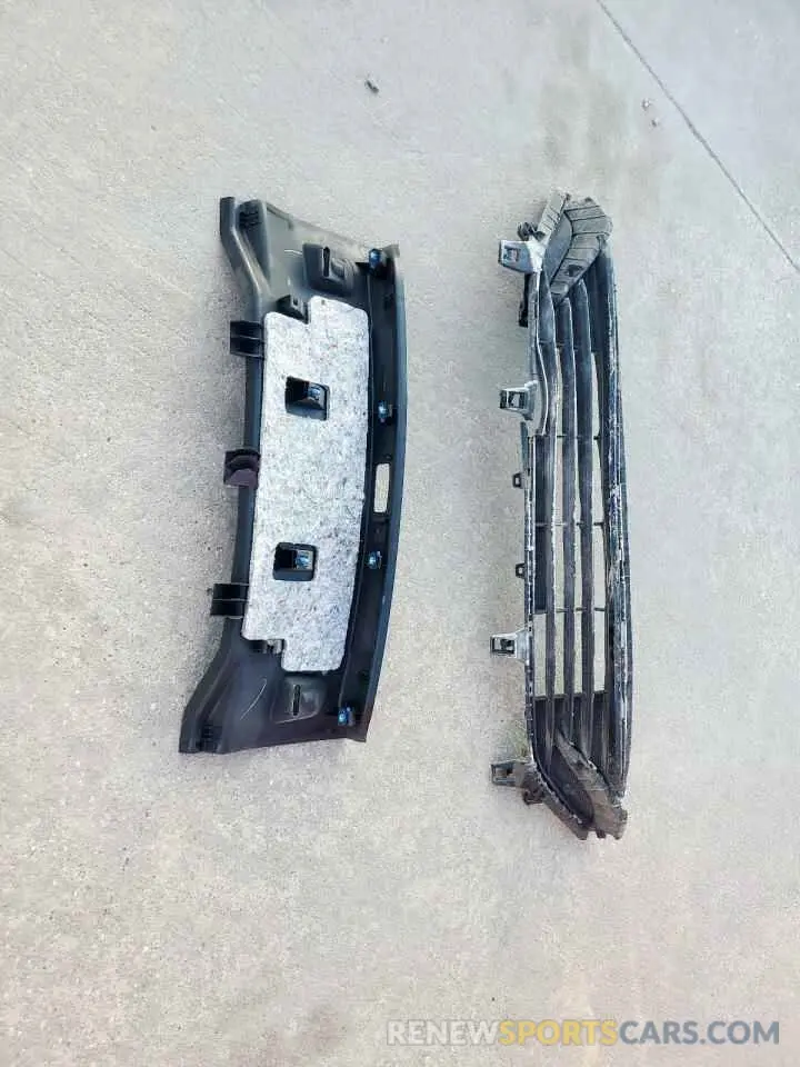 12 Photograph of a damaged car 5XXG14J23MG053282 KIA K5 2021