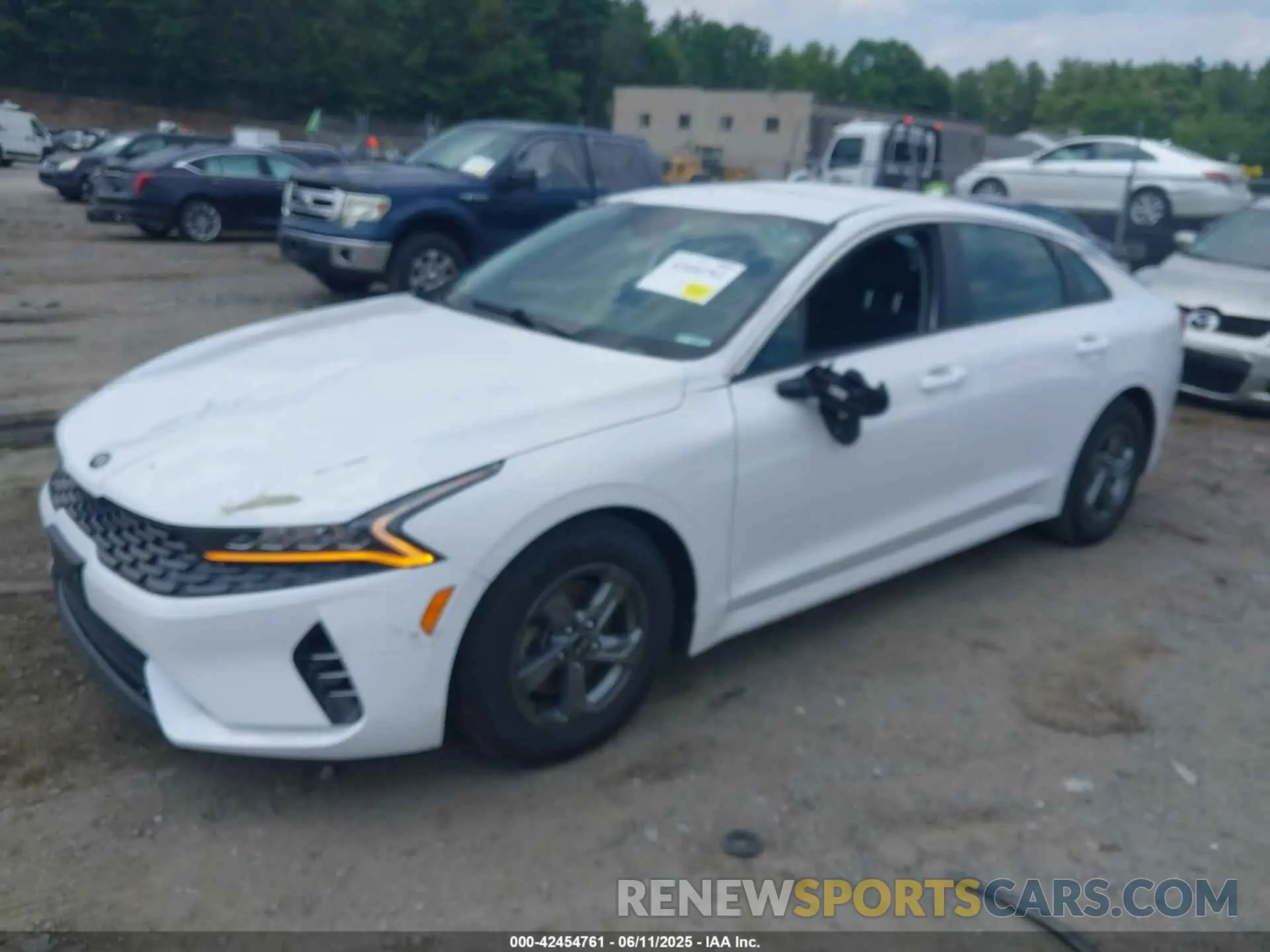 2 Photograph of a damaged car 5XXG14J23MG056151 KIA K5 2021