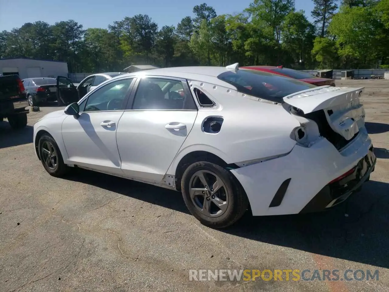 2 Photograph of a damaged car 5XXG14J24MG053338 KIA K5 2021