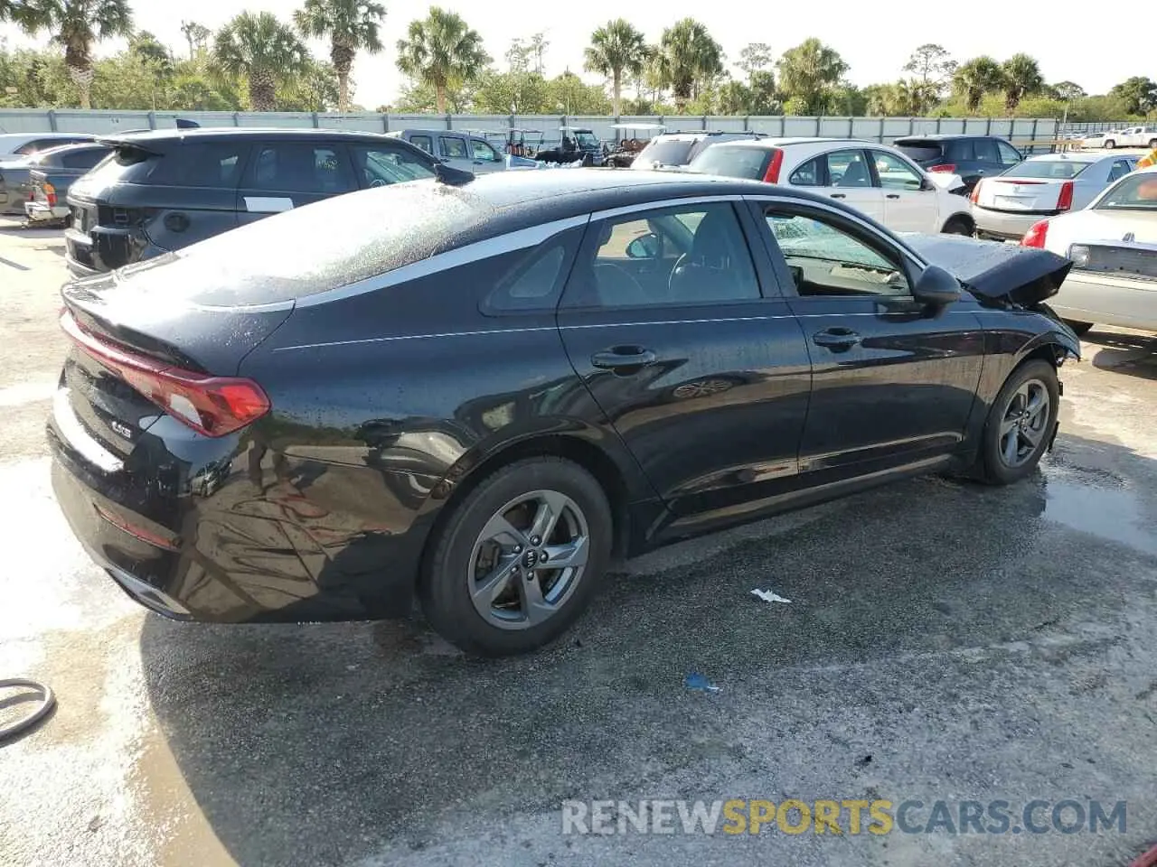 3 Photograph of a damaged car 5XXG14J25MG014919 KIA K5 2021