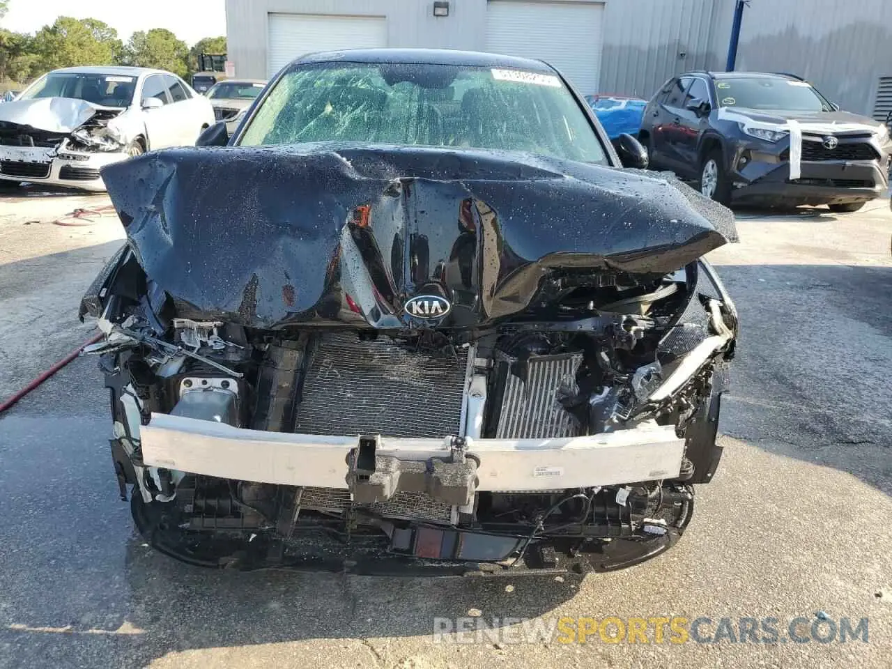 5 Photograph of a damaged car 5XXG14J25MG014919 KIA K5 2021