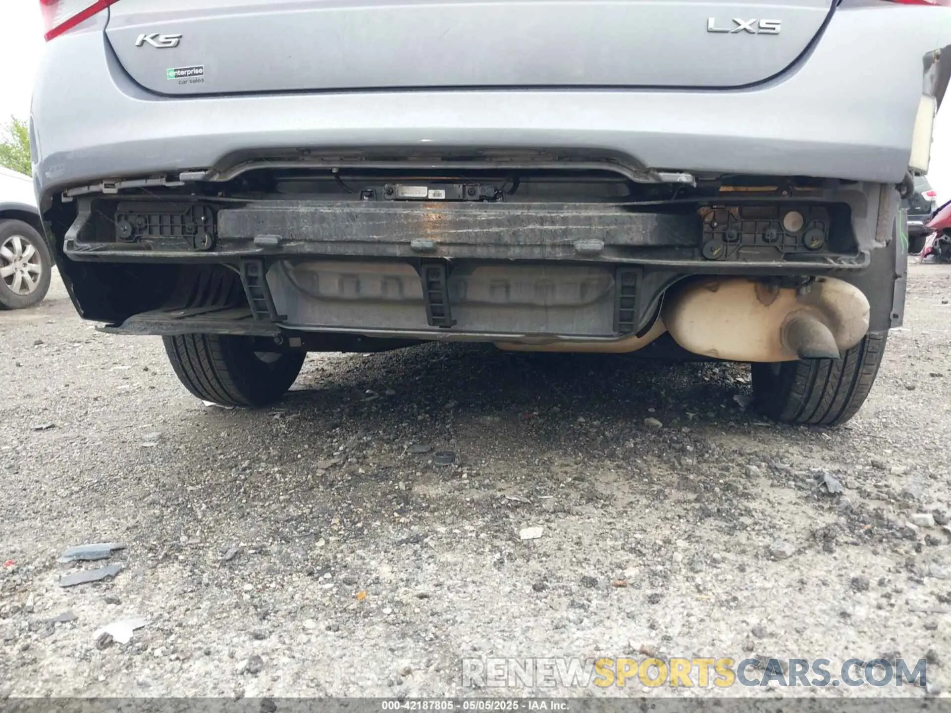 6 Photograph of a damaged car 5XXG14J25MG020428 KIA K5 2021